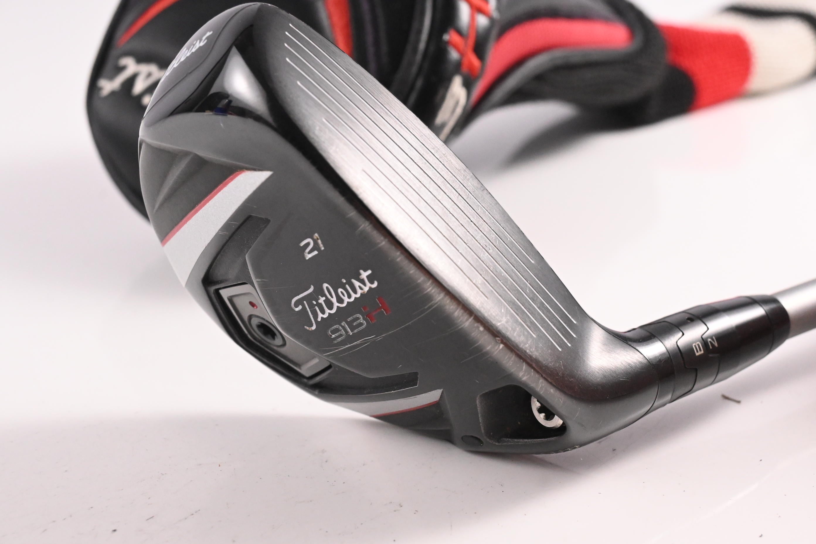Titleist 913H #3 Hybrid / 21 Degree / Regular Flex Diamana Blue S+ 72 Shaft