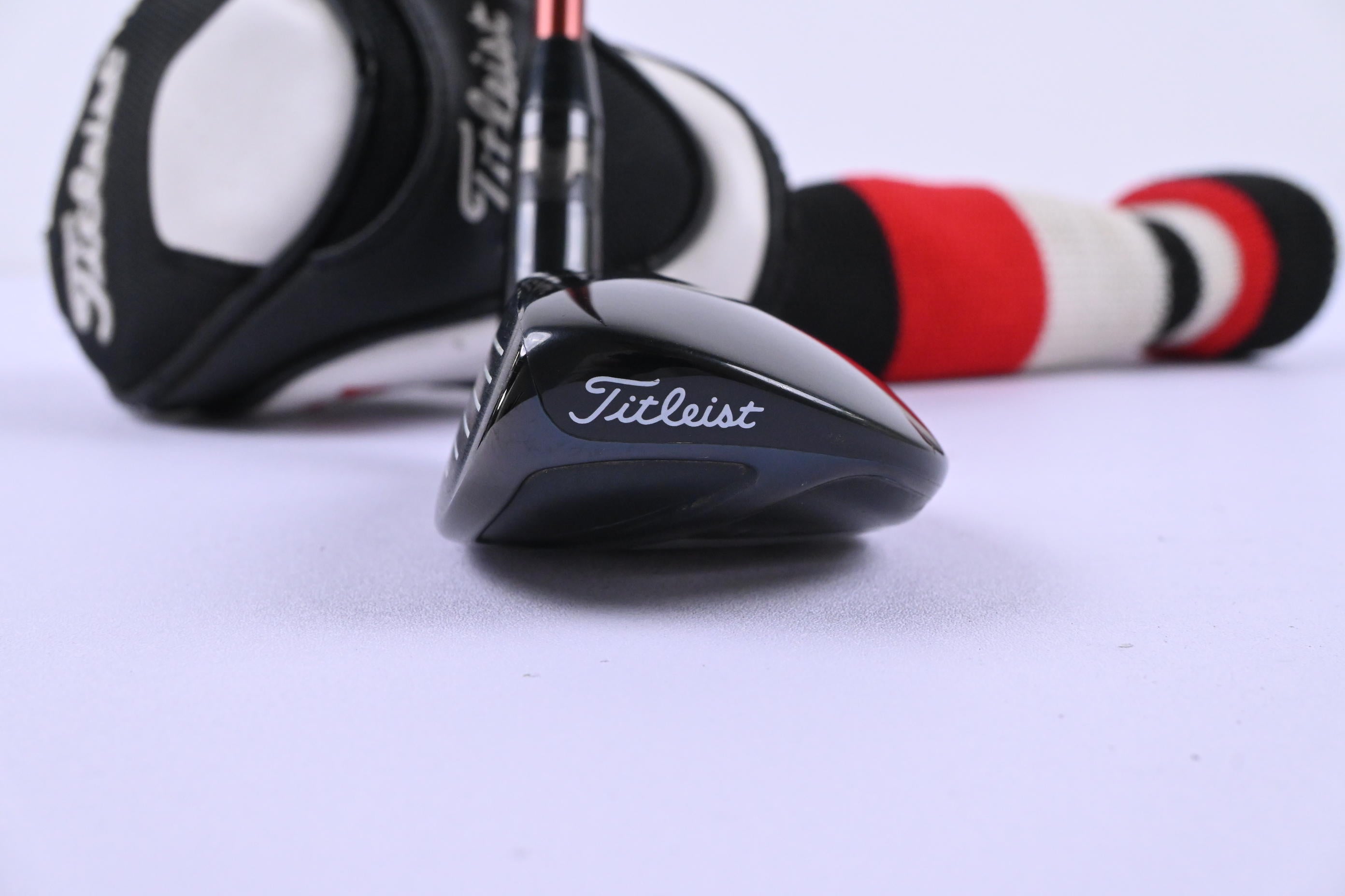 Left Hand Titleist 910H #3 Hybrid / 19 Degree / Stiff Flex Diamana 'ilima 70