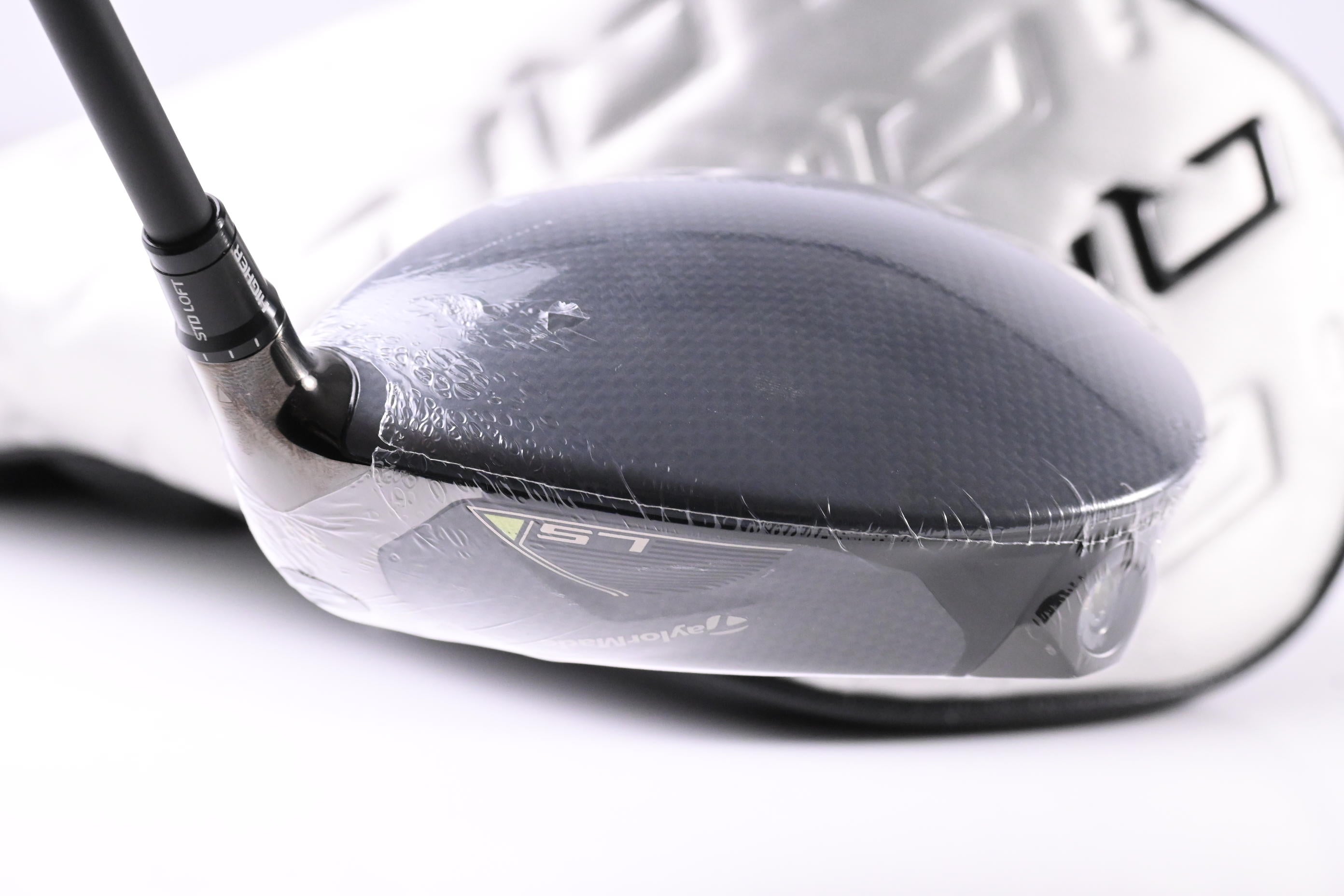 Taylormade Qi35 LS Driver / 10.5 Degree / Stiff Flex Kai'li Dark Waves CB 60