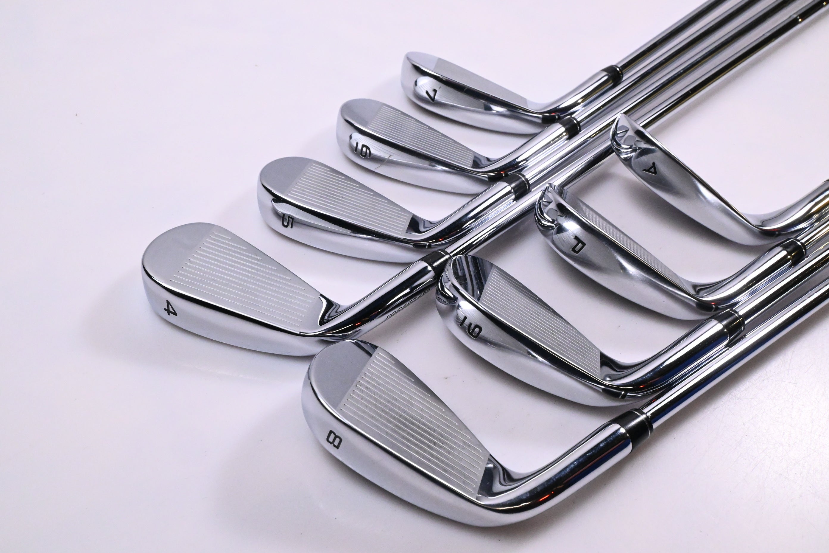 Callaway Paradym Irons / 4-PW+GW / Regular Flex Elevate MPH 95 Shafts