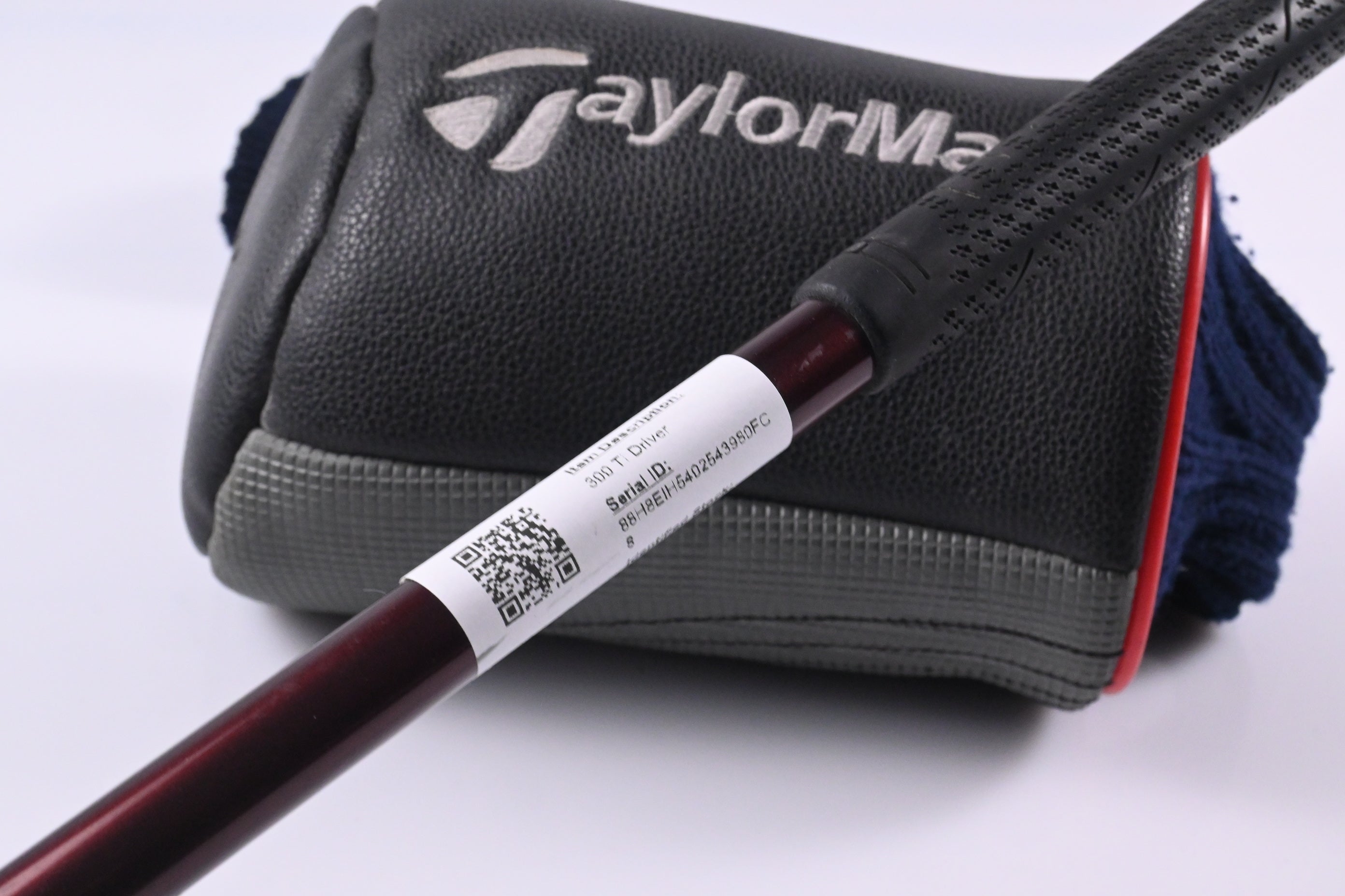 Taylormade 320 Ti Driver / 8.5 Degree / X-Flex Grafalloy ProLite 35 Shaft