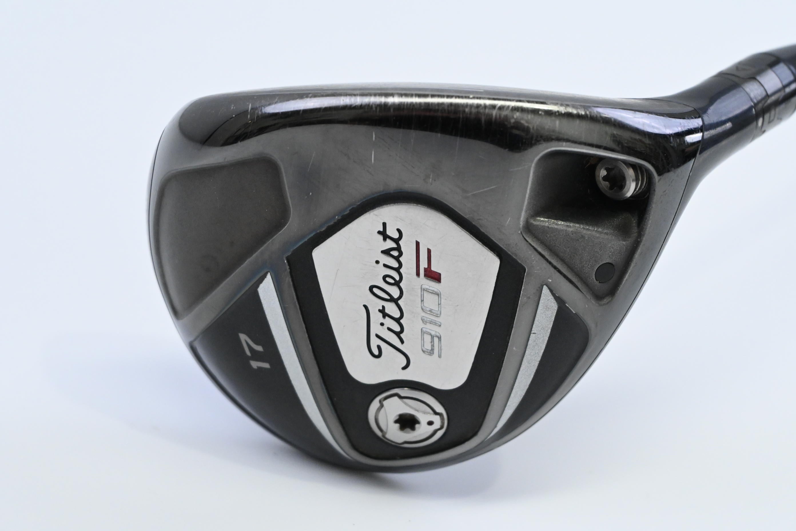 Titleist 910 F #5 Wood / 17 Degree / Regular Flex Diamana Ilima 71 Shaft