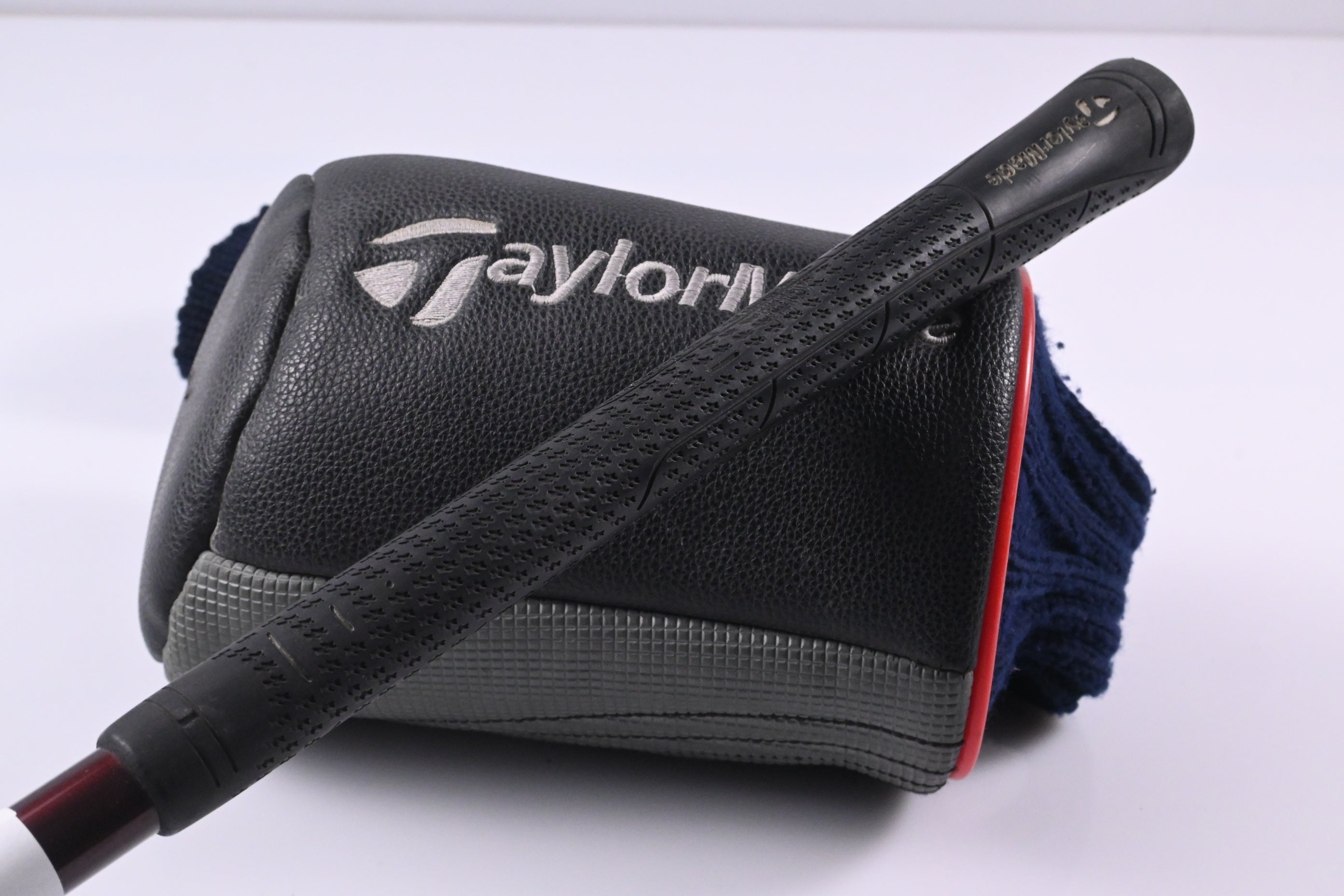 Taylormade 320 Ti Driver / 8.5 Degree / X-Flex Grafalloy ProLite 35 Shaft
