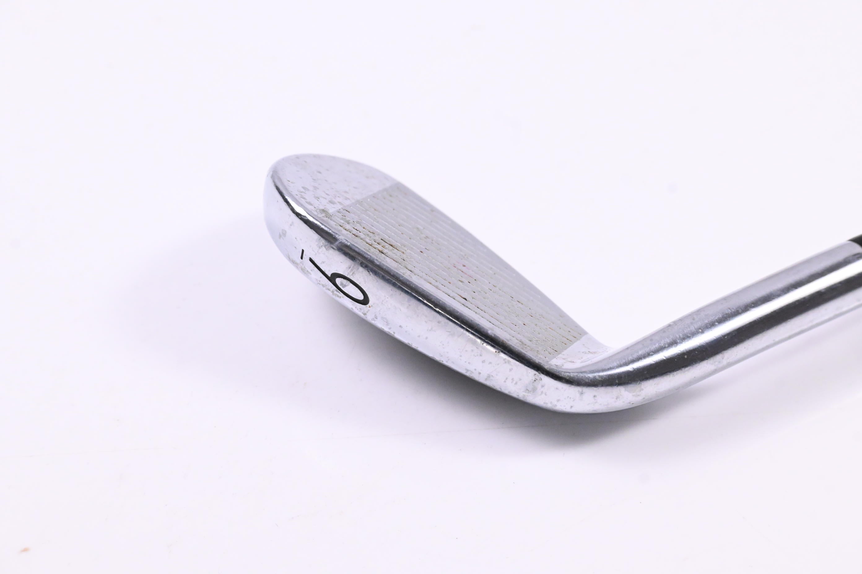 Titleist T100 2019 #9 Iron / 42 Degree / Stiff Flex AMT Tour White S300 Shaft