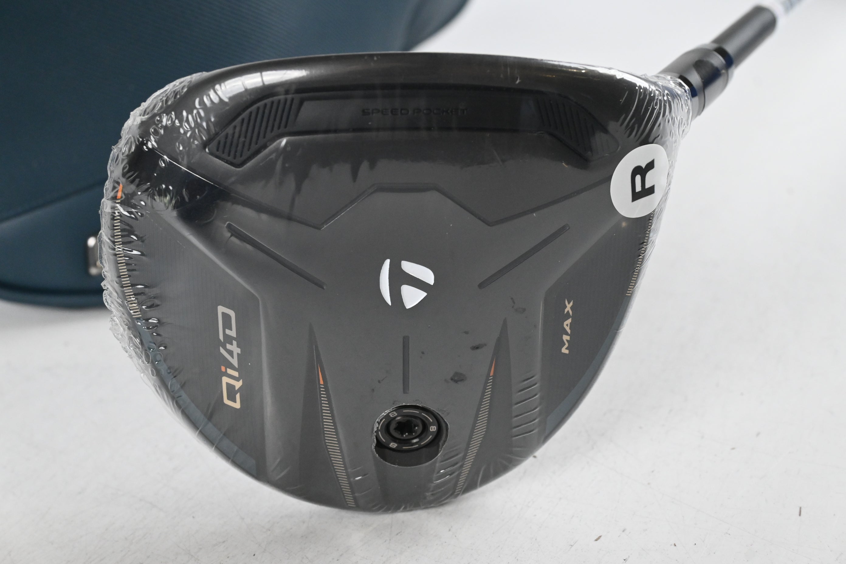Taylormade Qi4D Max #7 Wood / 21 Degree / Regular Flex Reax 55 Shaft