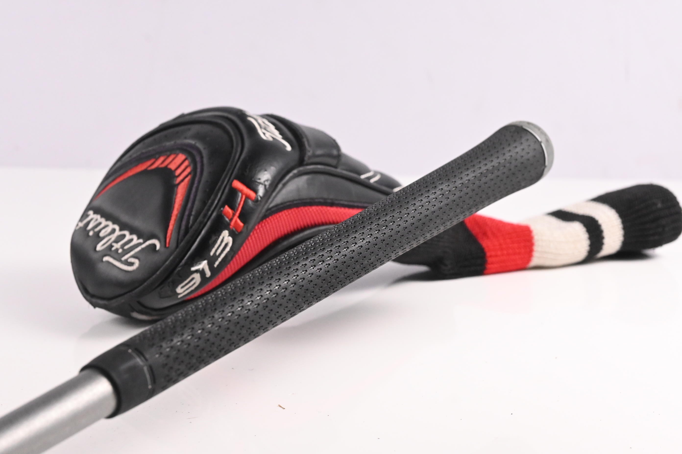 Titleist 913H #3 Hybrid / 21 Degree / Regular Flex Diamana Blue S+ 72 Shaft