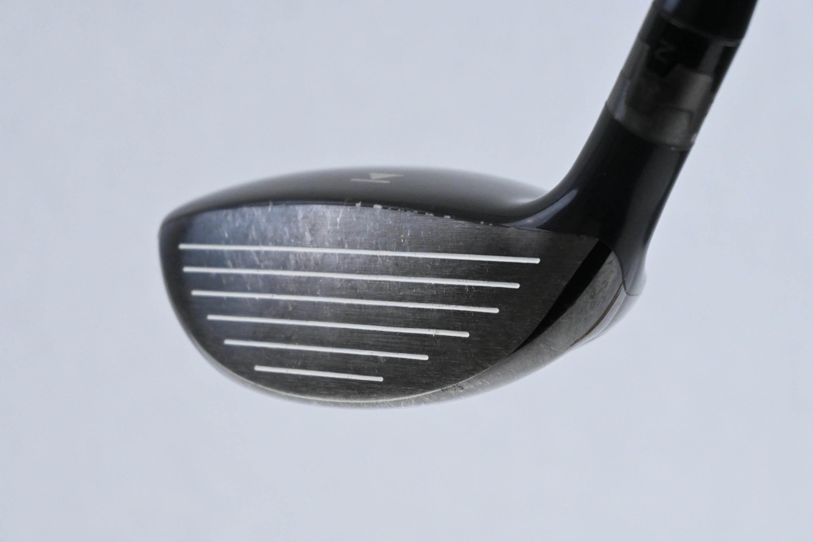 Titleist 910 F #5 Wood / 17 Degree / Regular Flex Diamana Ilima 71 Shaft