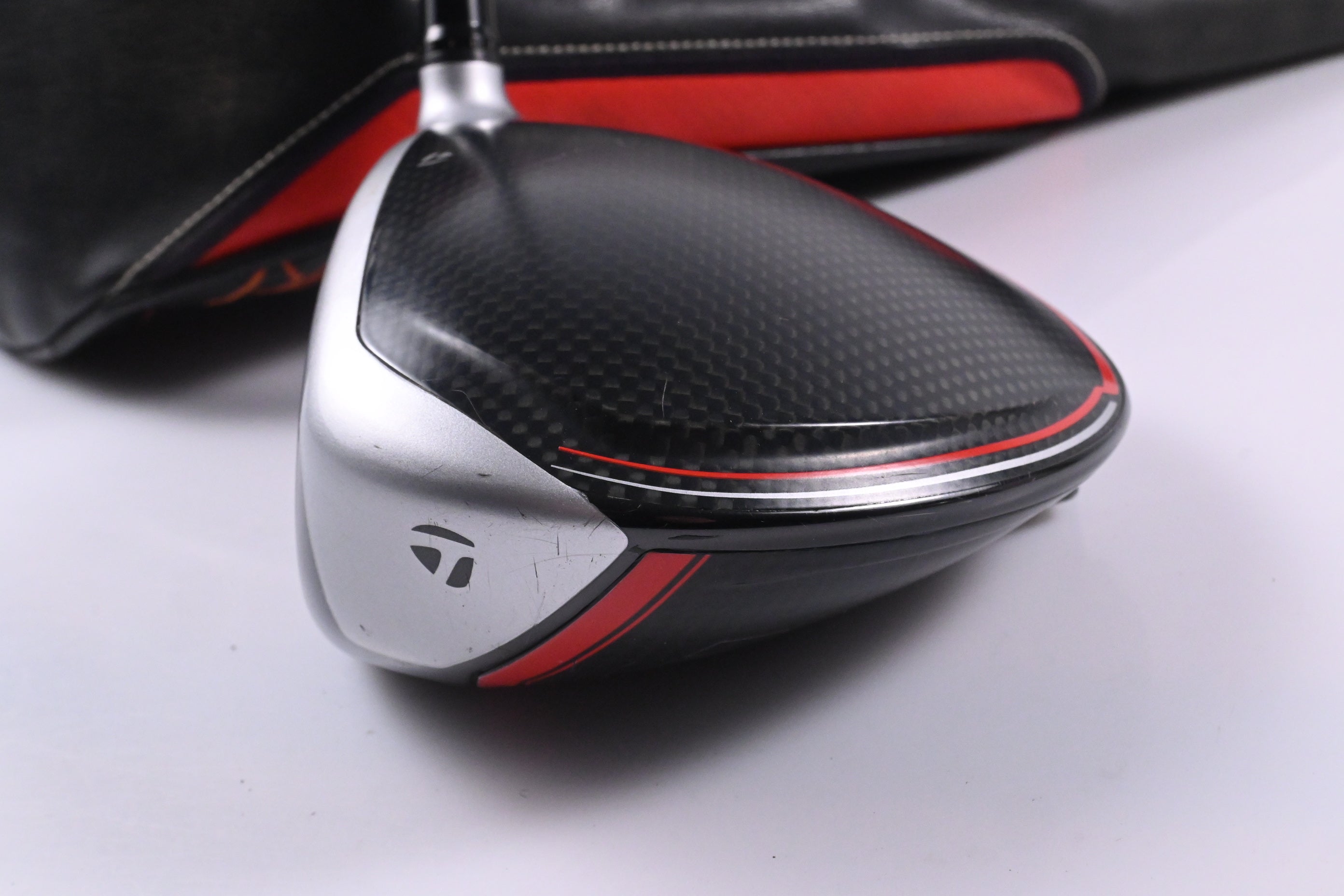 Left Hand Taylormade M6 Driver / 10.5 Degree / Regular Flex Fujikura Pro 53