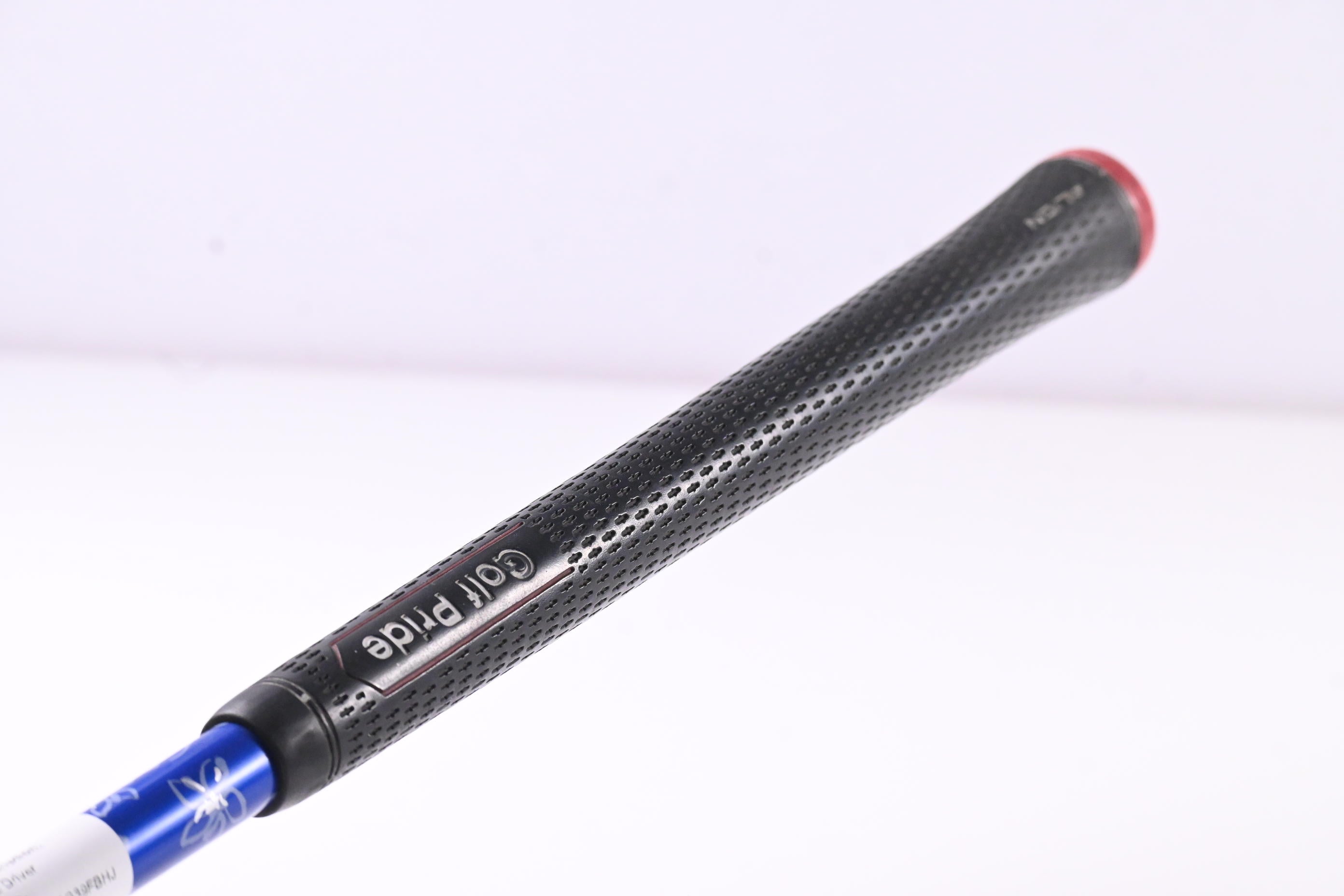 Titleist 913 D2 Driver / 10.5 Degree / Regular Flex Diamana S+ Blue 62 Shaft