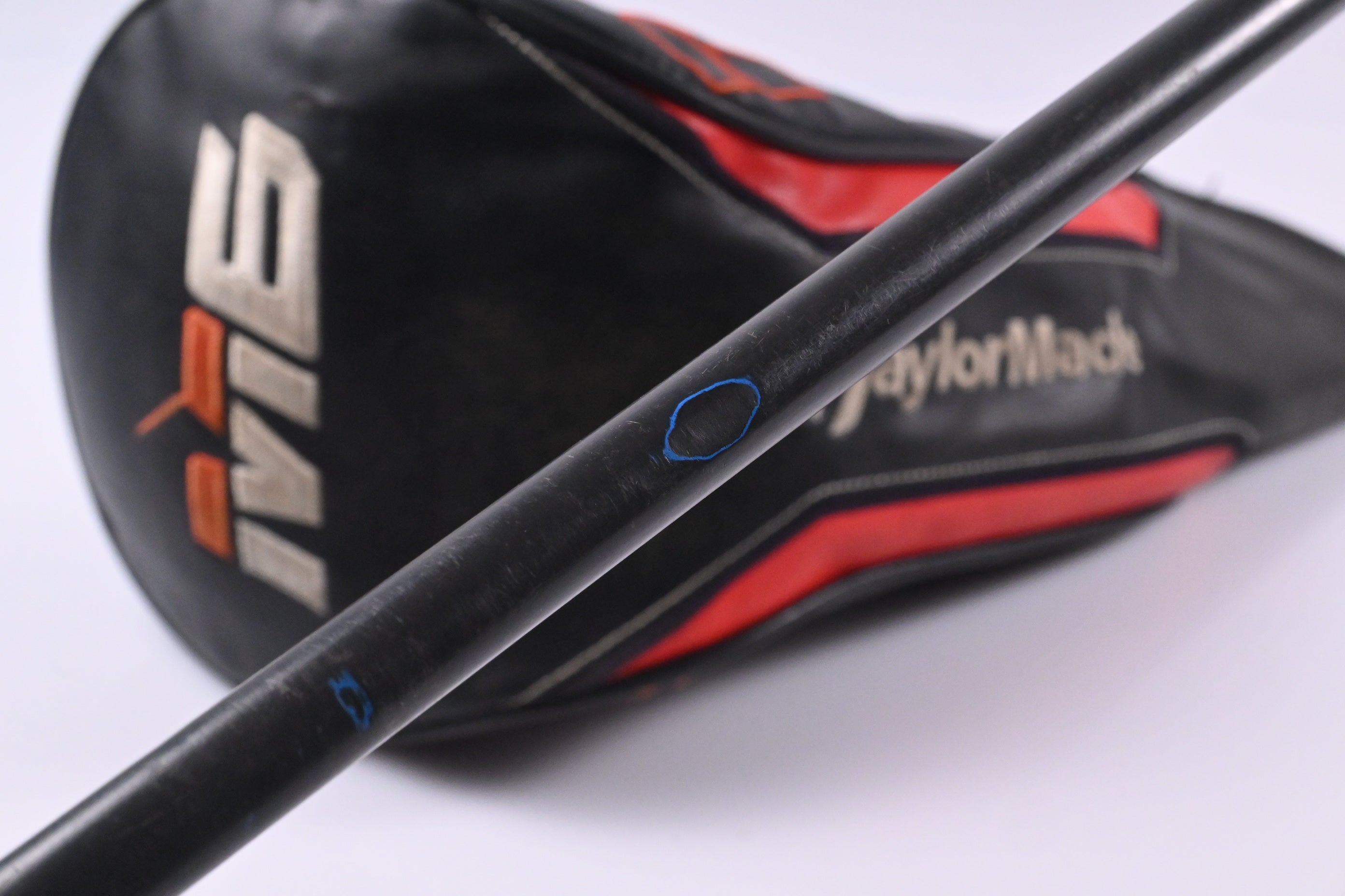 Left Hand Taylormade M6 Driver / 10.5 Degree / Regular Flex Fujikura Pro 53