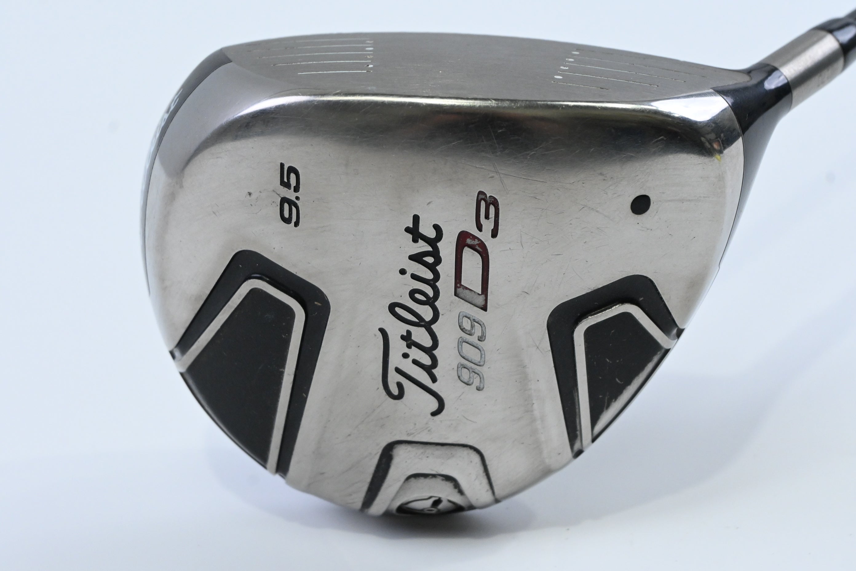 Titleist 909 D3 Driver / 9.5 Degree / Stiff Flex Aldila Voodoo Shaft
