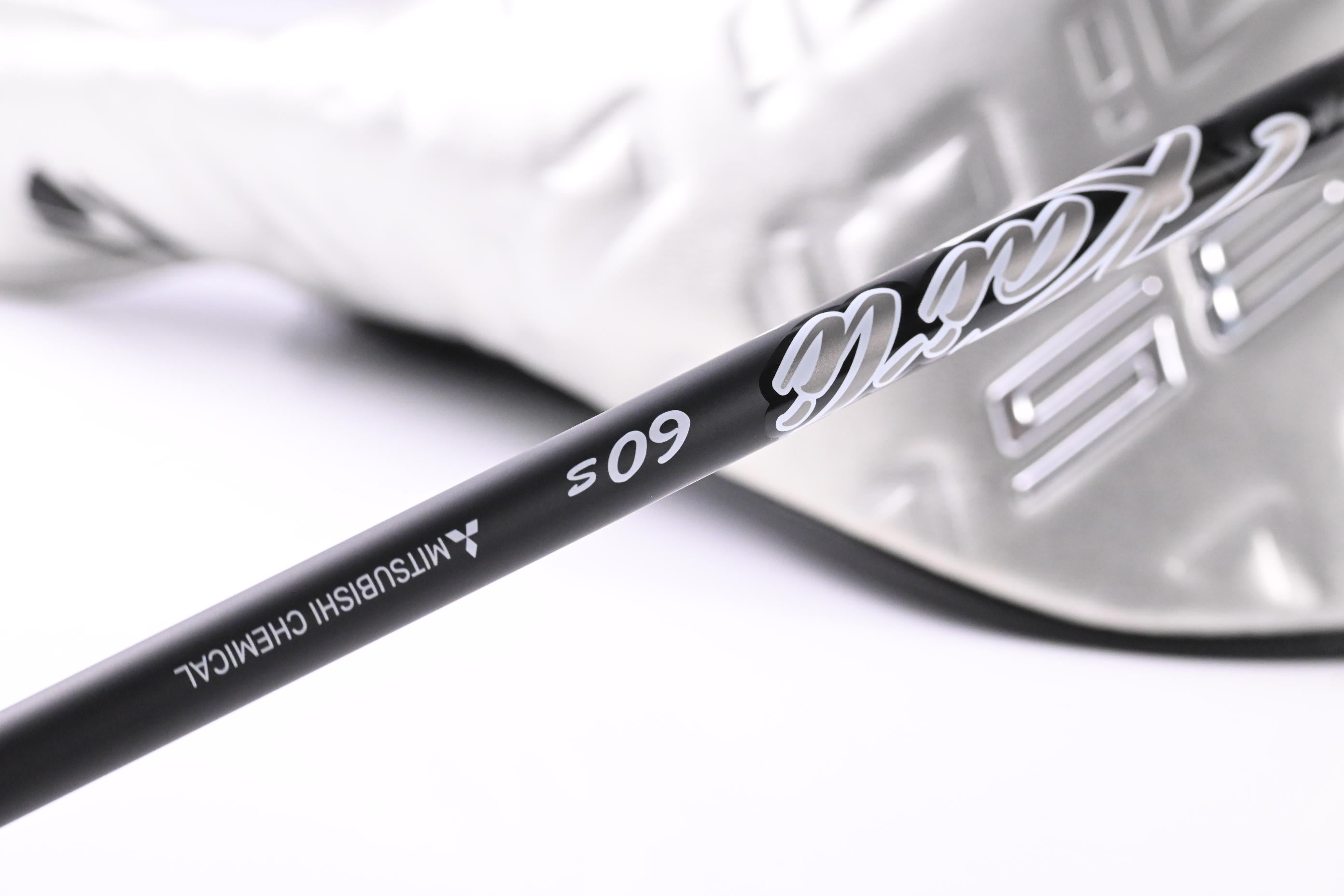Taylormade Qi35 LS Driver / 10.5 Degree / Stiff Flex Kai'li White 60 Shaft