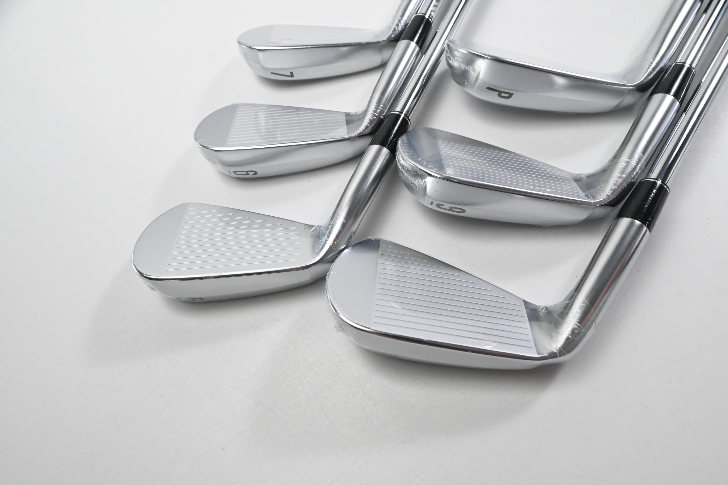 Srixon ZXi5 Irons / 5-PW / Regular Flex Dynamic Gold 100 R300 Shafts