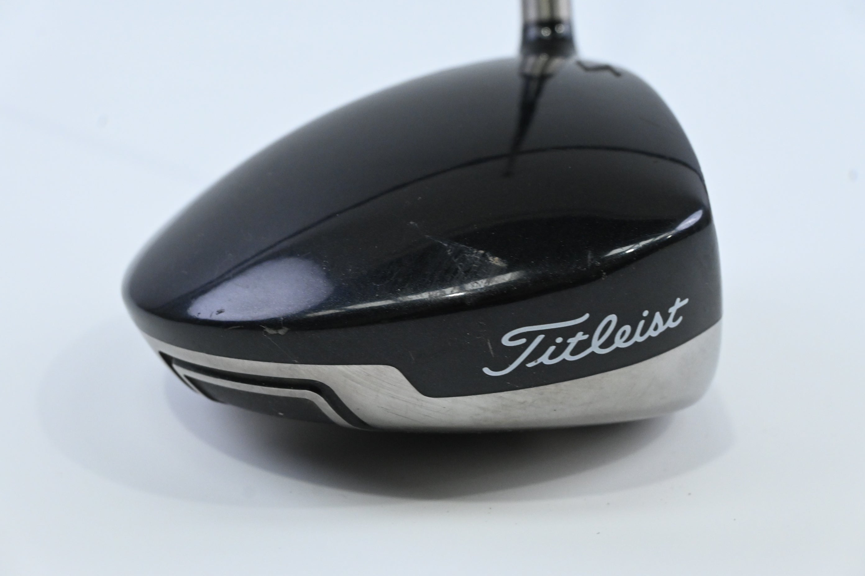 Titleist 909 D3 Driver / 9.5 Degree / Stiff Flex Aldila Voodoo Shaft