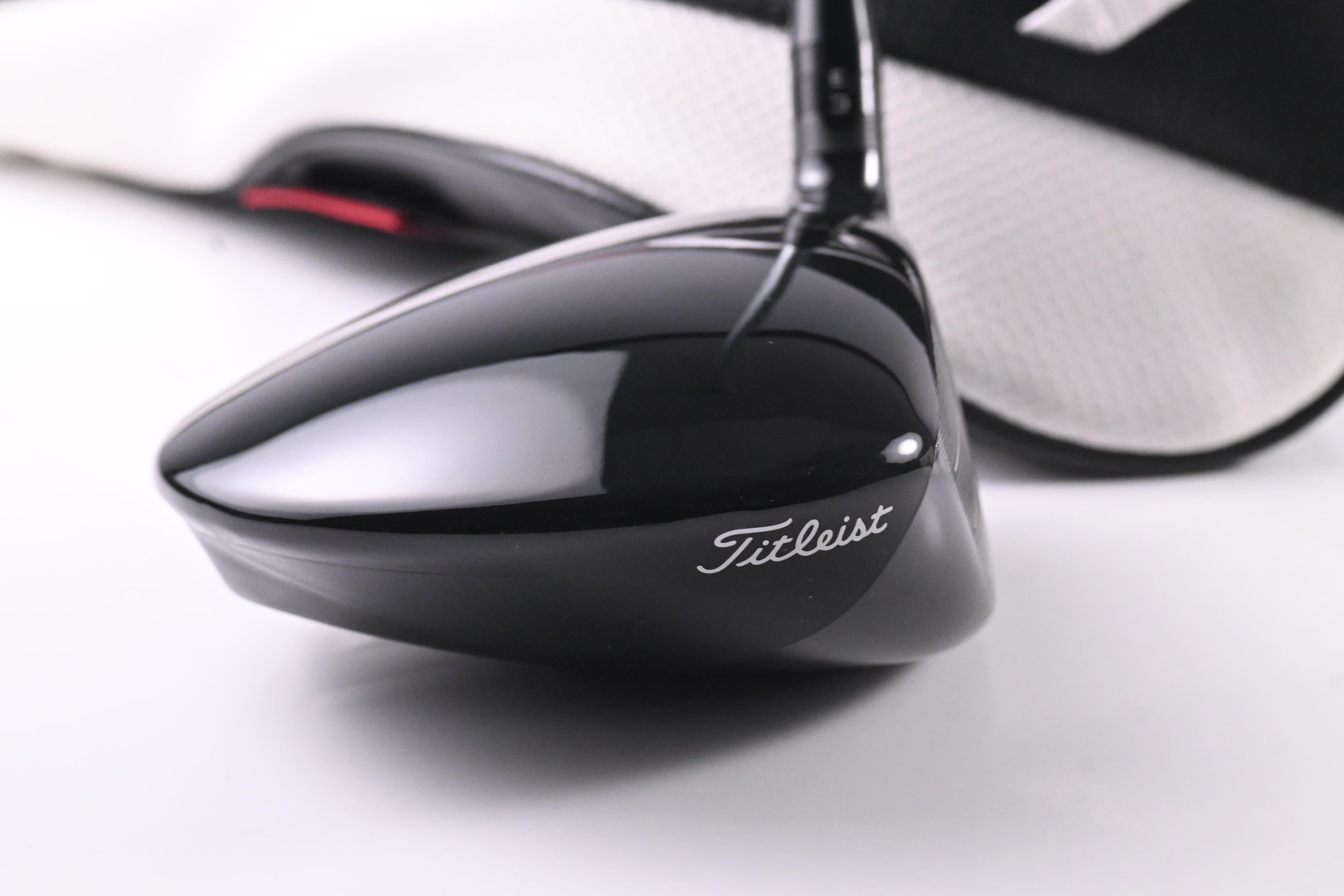 Titleist GT1 Driver / 10 Degree / Regular Flex Fujikura Air Speeder 40 Shaft
