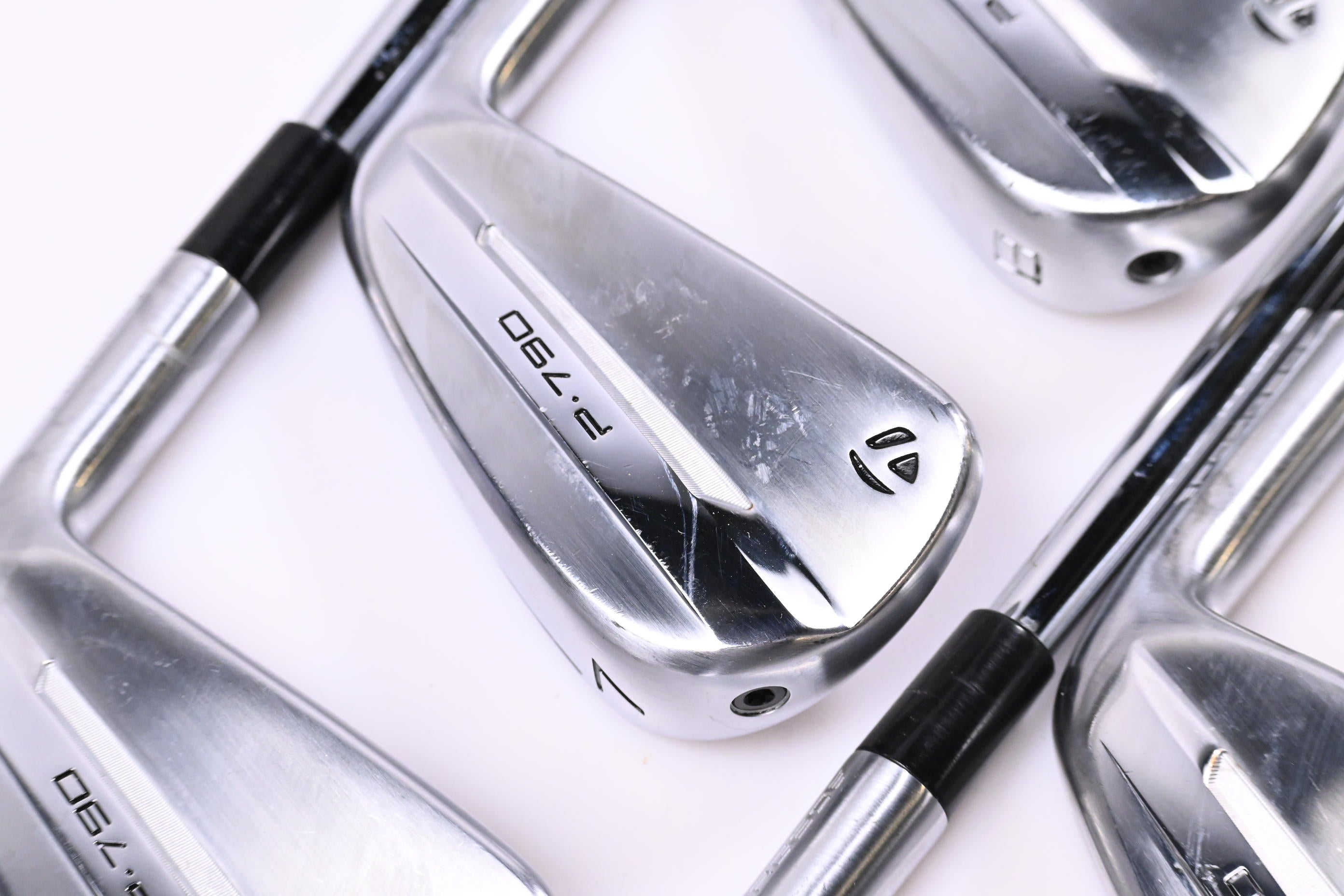 Taylormade P790 2025 Irons / 6-PW+GW / Regular Flex Dynamic Gold 95 R300 Shafts