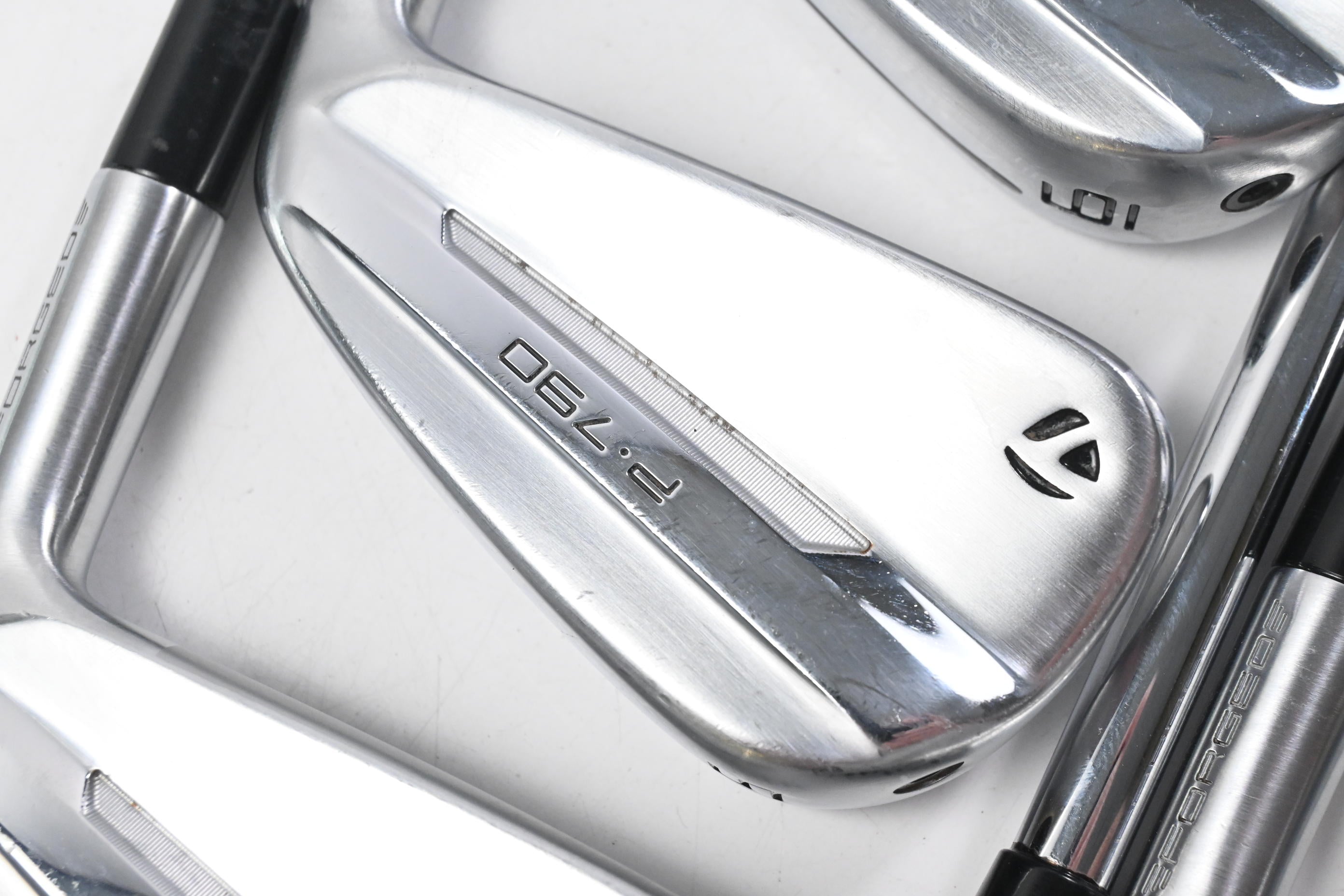 Taylormade P790 2025 Irons / 4-PW / Regular Flex N.S.Pro Modus3 Tour 105 Shafts