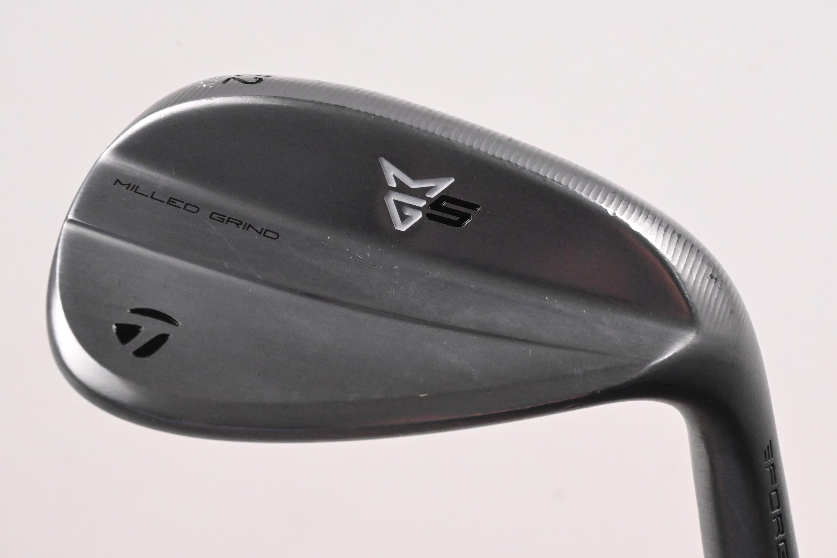 Taylormade Milled Grind 5 Gap Wedge / 52 Degree / Wedge Flex Dynamic Gold 115