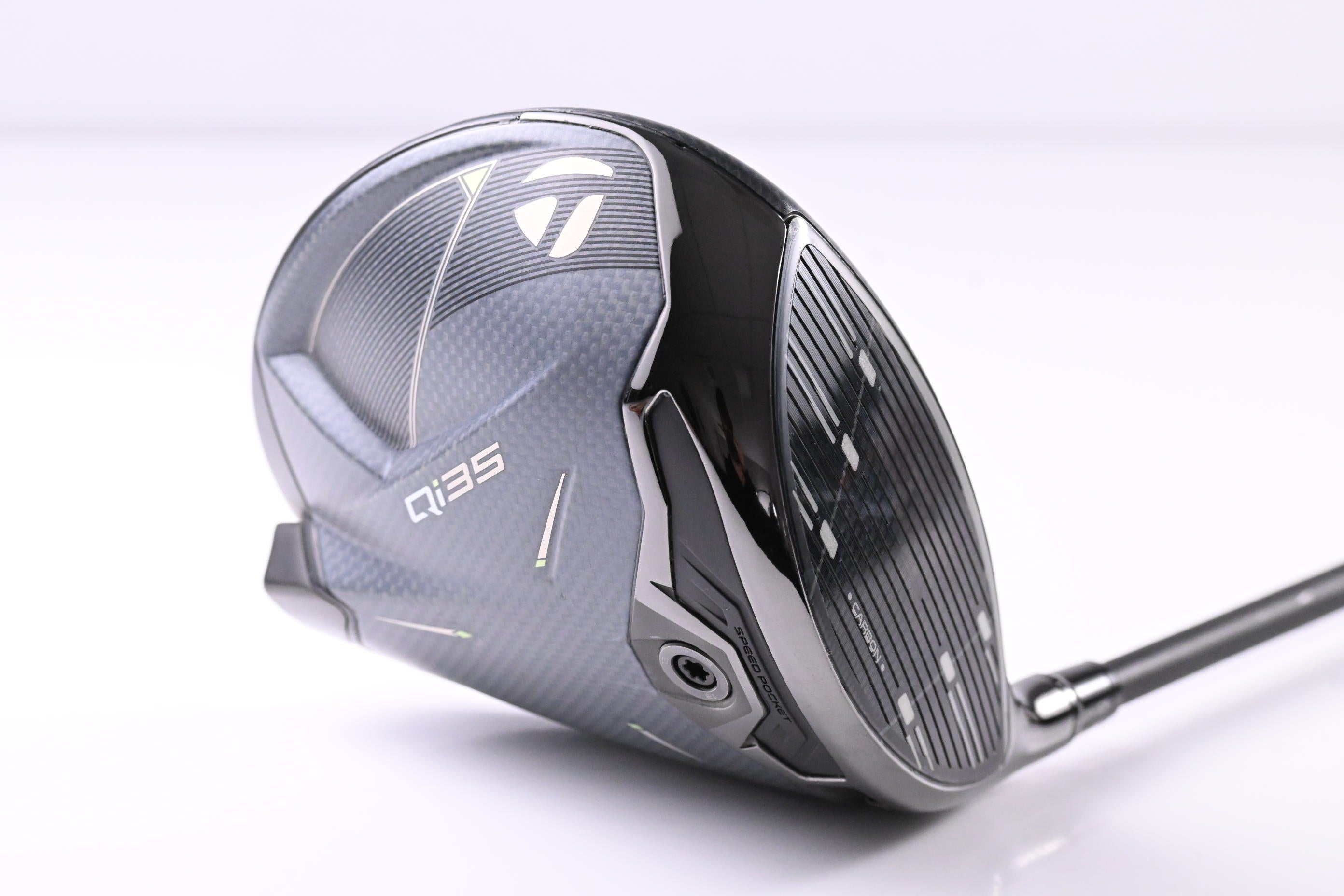 Taylormade Qi35 Driver / 9 Degree / Regular Flex Vanquish 5 Shaft