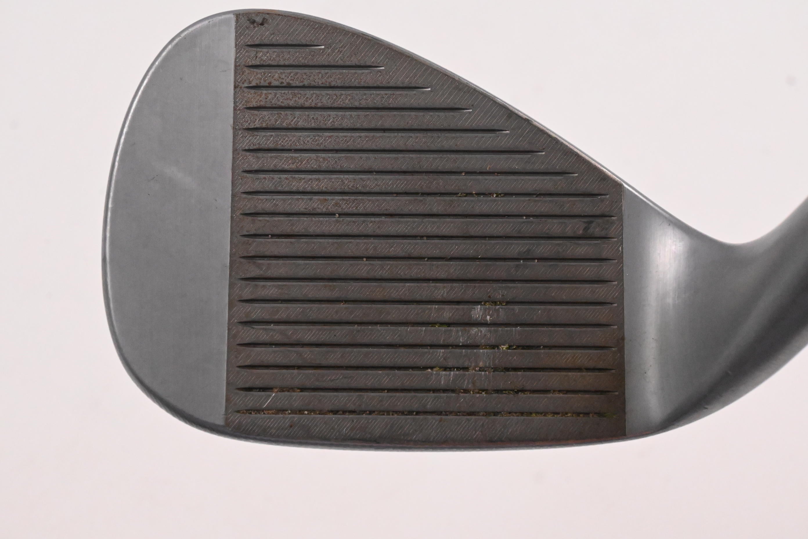 Taylormade Milled Grind 5 Gap Wedge / 52 Degree / Wedge Flex Dynamic Gold 115