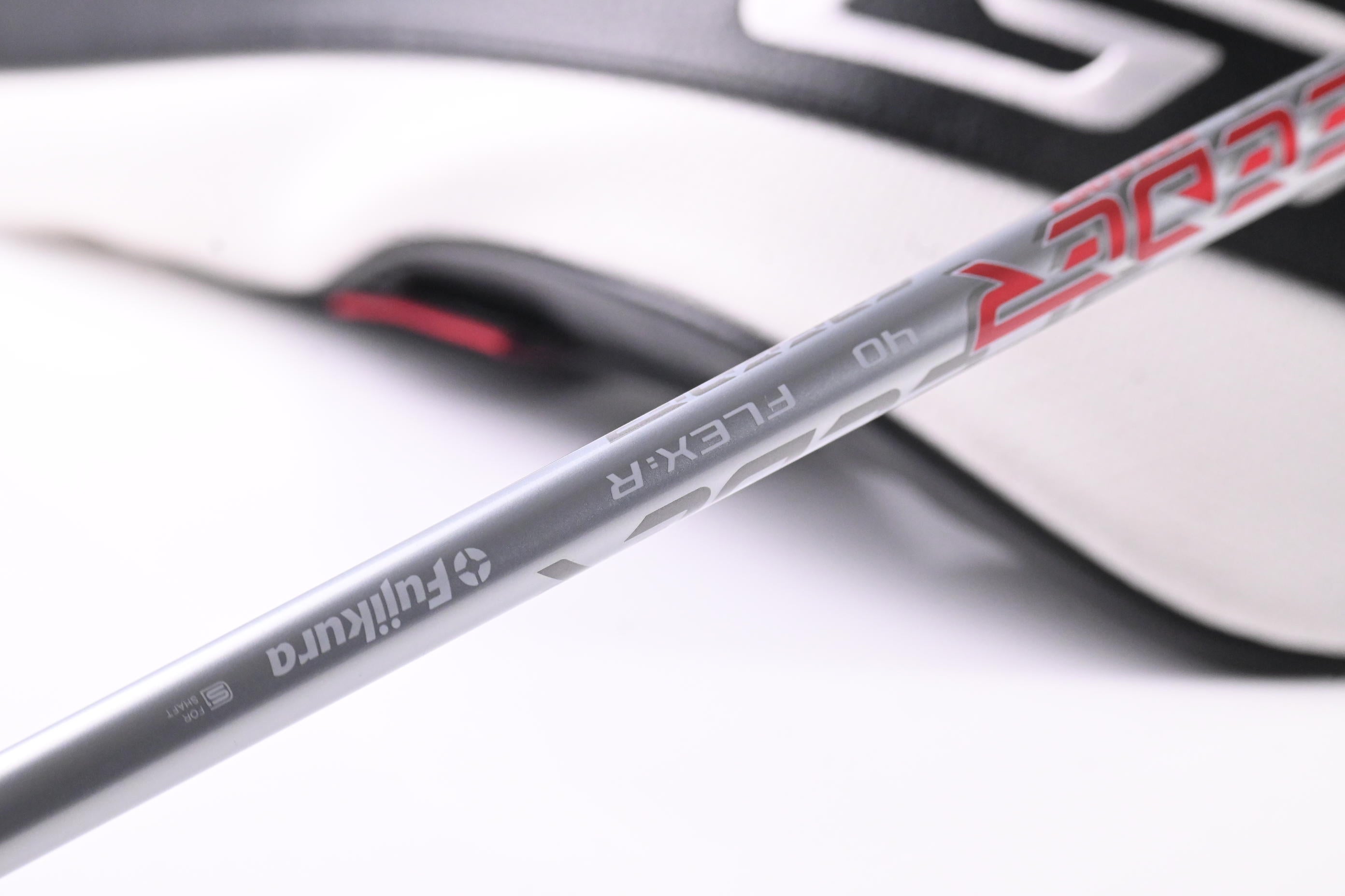 Titleist GT1 Driver / 10 Degree / Regular Flex Fujikura Air Speeder 40 Shaft
