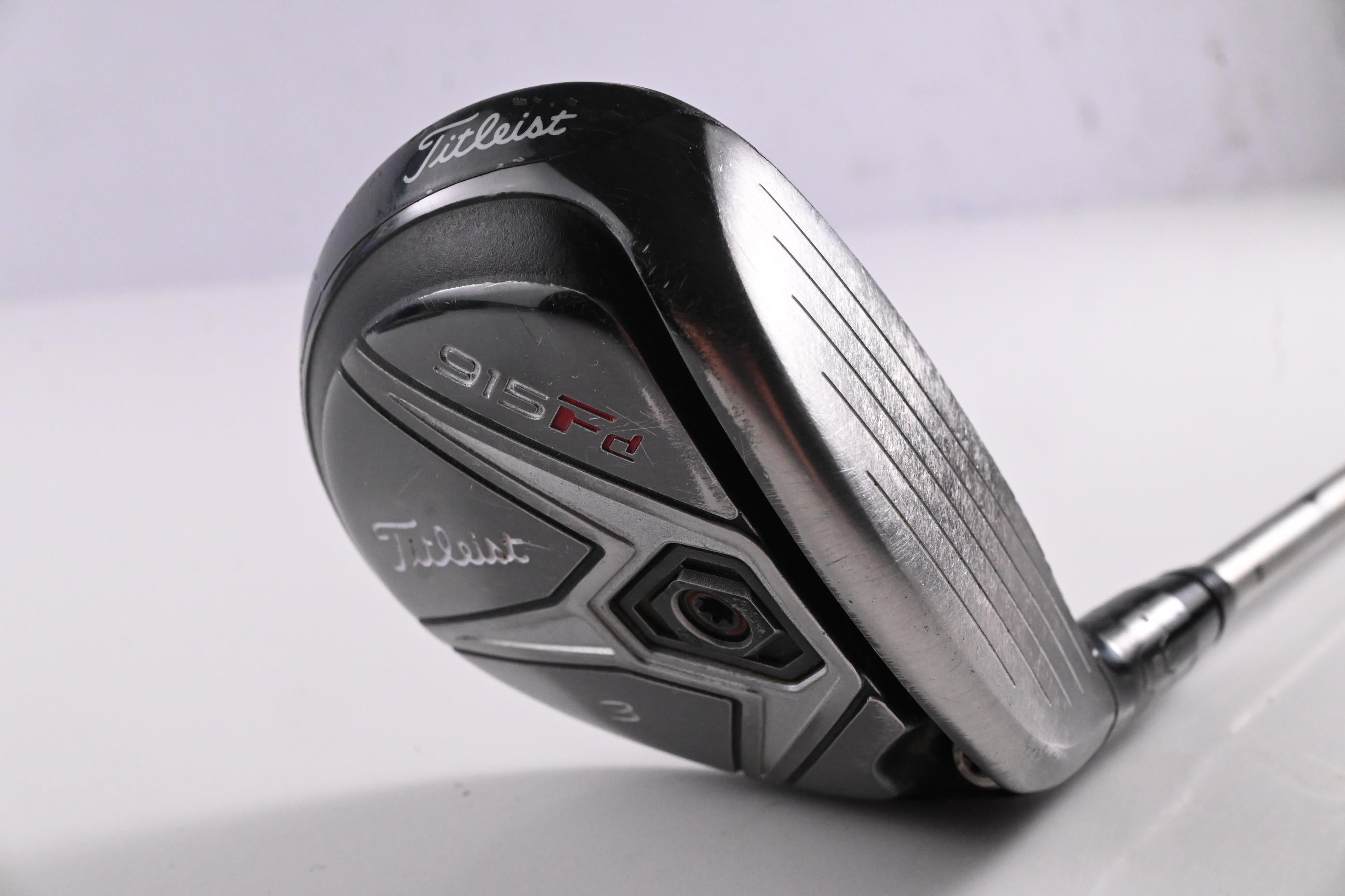Titleist 915 FD #3 Wood / 15 Degree / Regular Flex Diamana Red M+ 60 Shaft