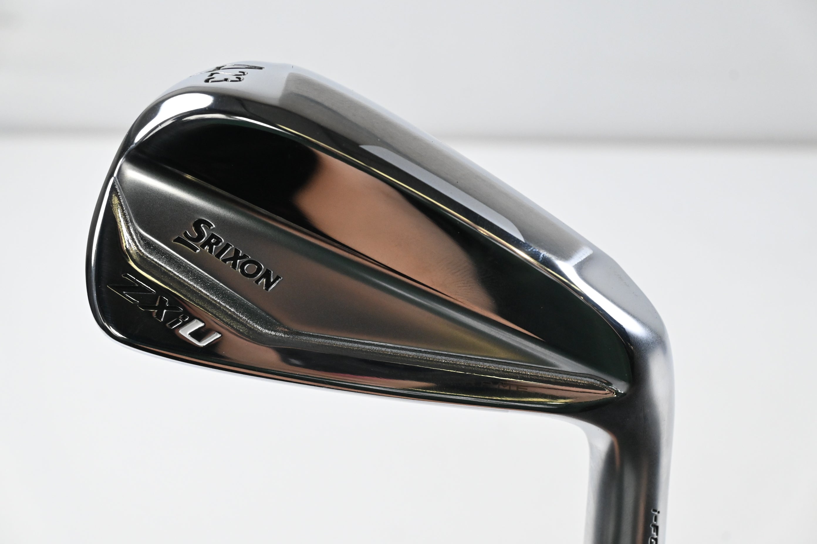 Srixon ZXiU Utility #4 Iron / 23 Degree / Stiff Flex MMT 80 Shaft