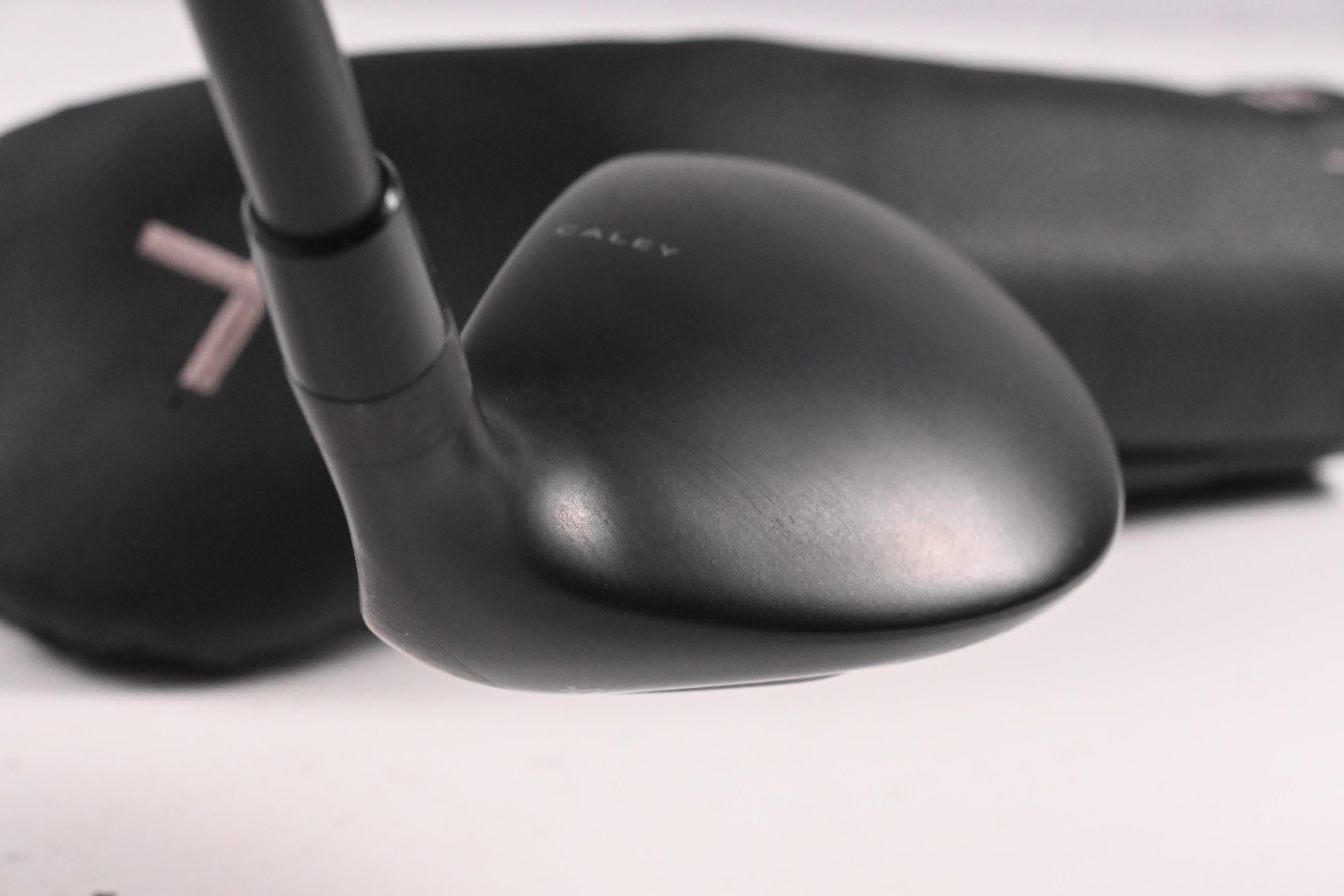 Caley X #4 Hybrid / 22 Degree / Regular Flex Caley Shaft