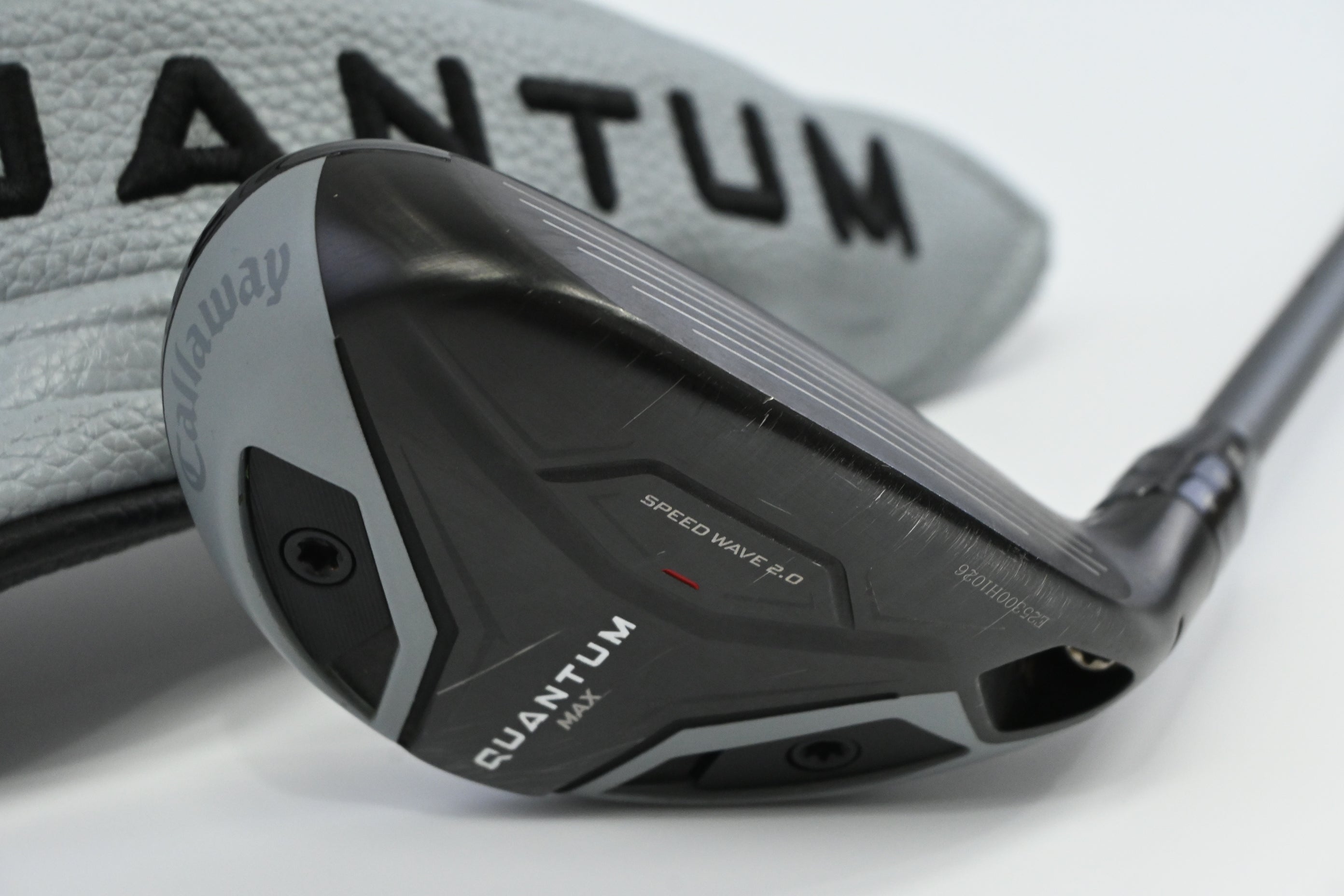 Callaway Quantum Max #4 Hybrid / 21 Degree / Stiff Flex Denali Frost Silver 70