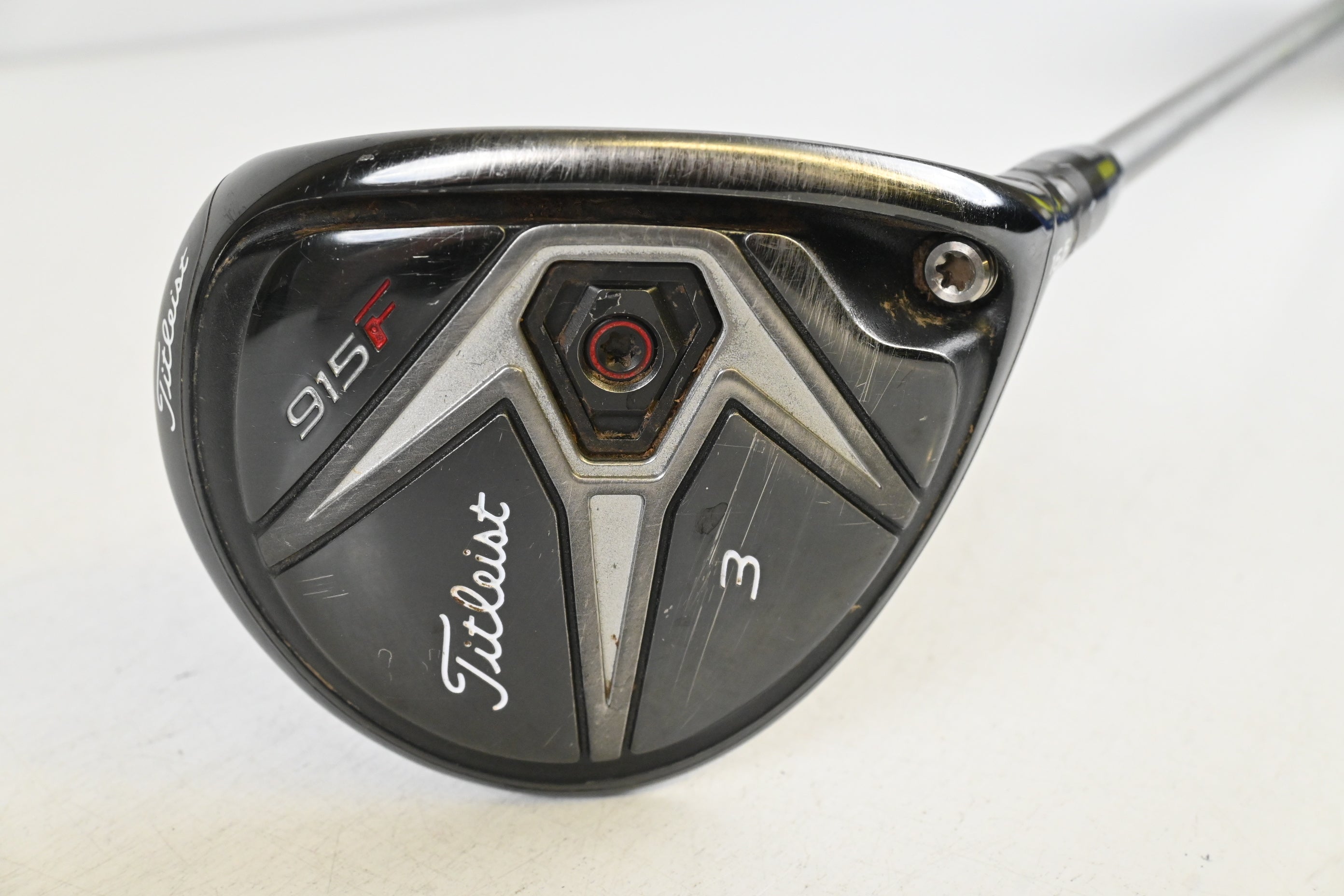 Titleist 915 F #3 Wood / 16.5 Degree / Regular Flex Diamana M+60 Shaft