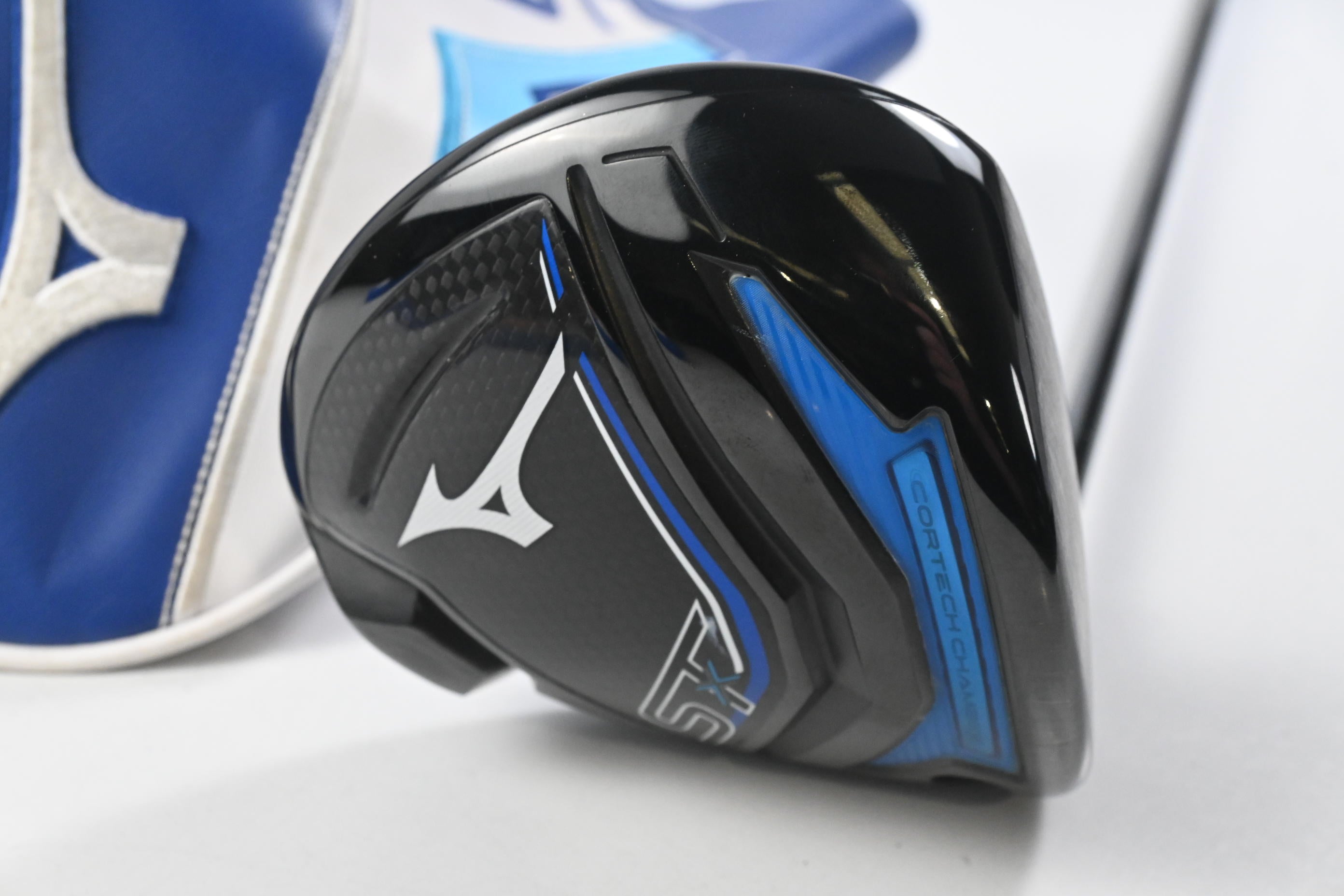 Mizuno ST-X 230 Driver / 10.5 Degree / Regular Flex Lin.Q M40X 5 Shaft