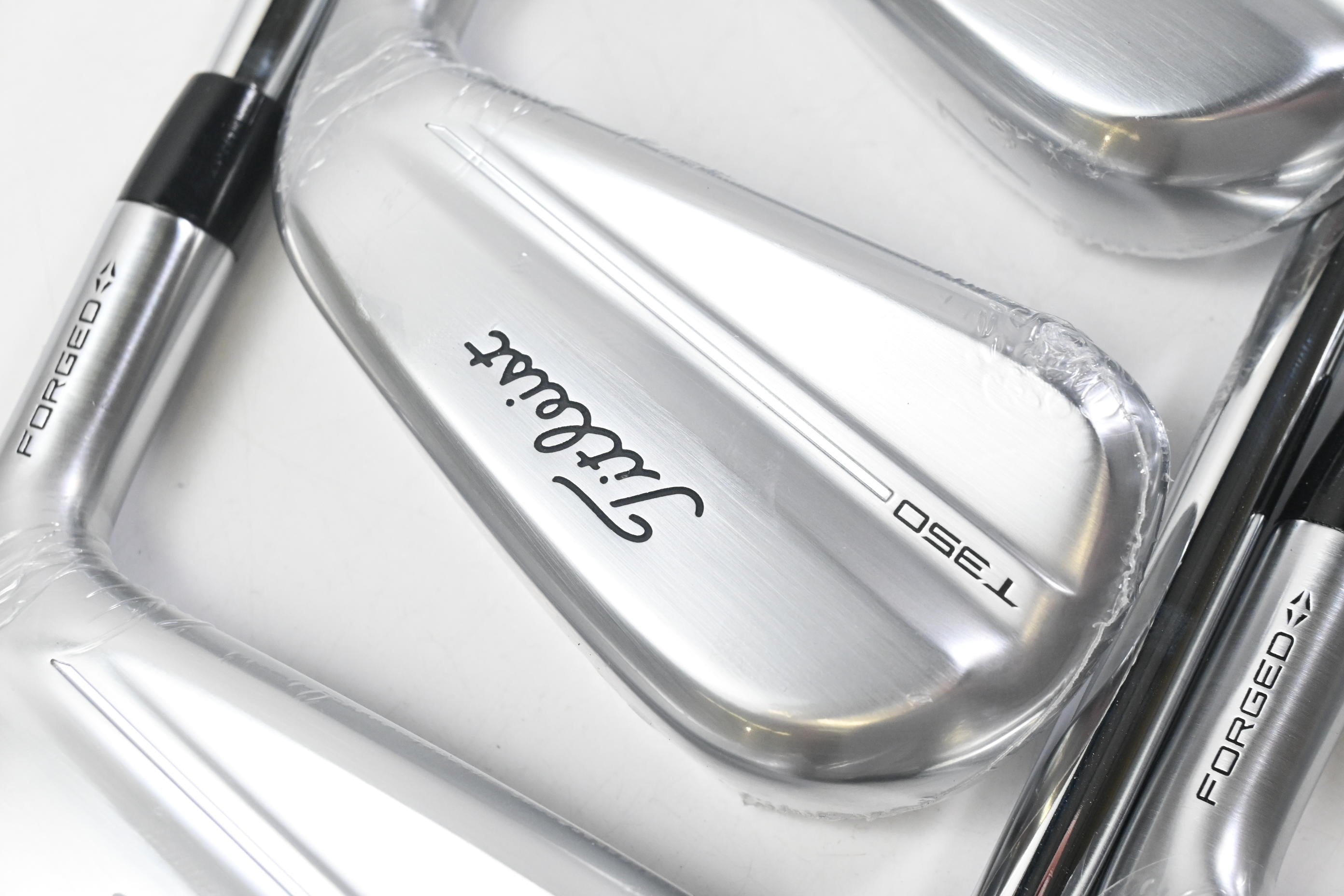 Titleist T350 2025 Irons / 5-PW+GW / Regular Flex AMT Red Shafts