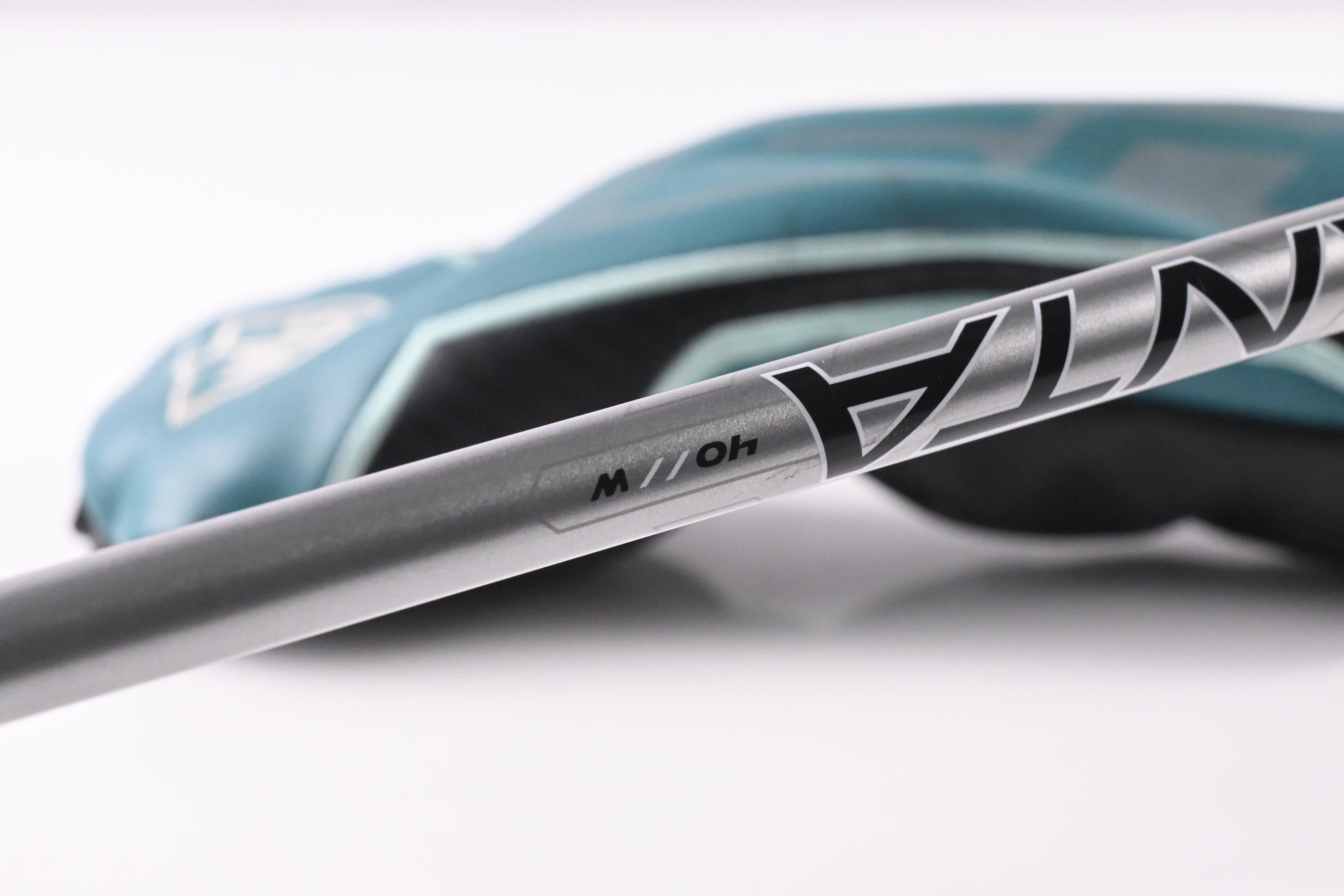 Ladies Wilson Staff D9 #6 Hybrid / 28 Degree / Ladies Flex Aldila Quaranta 40