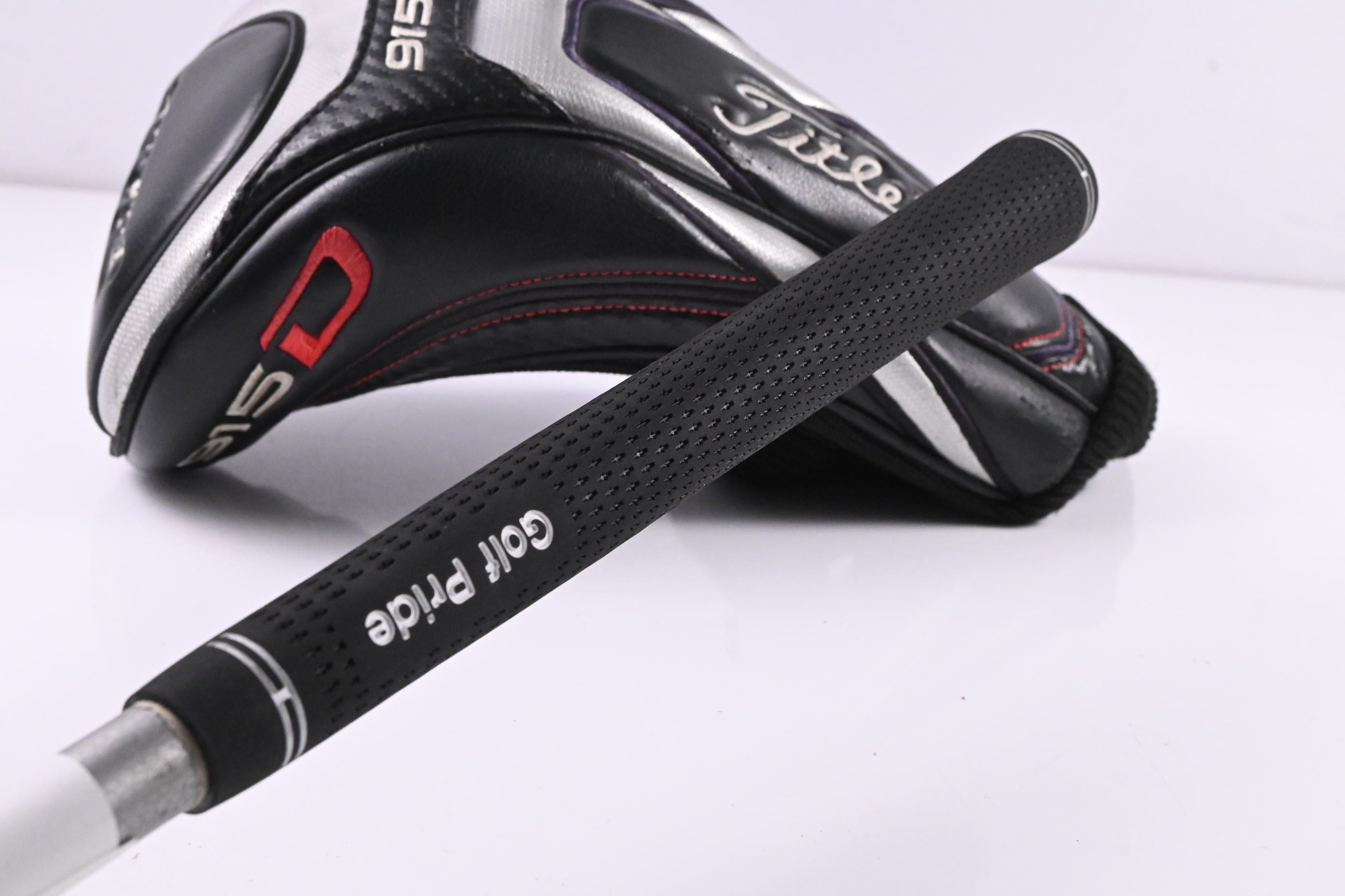Titleist 915 D2 Driver / 9.5 Degree / Stiff Flex Diamana Blue S+ 60 Shaft