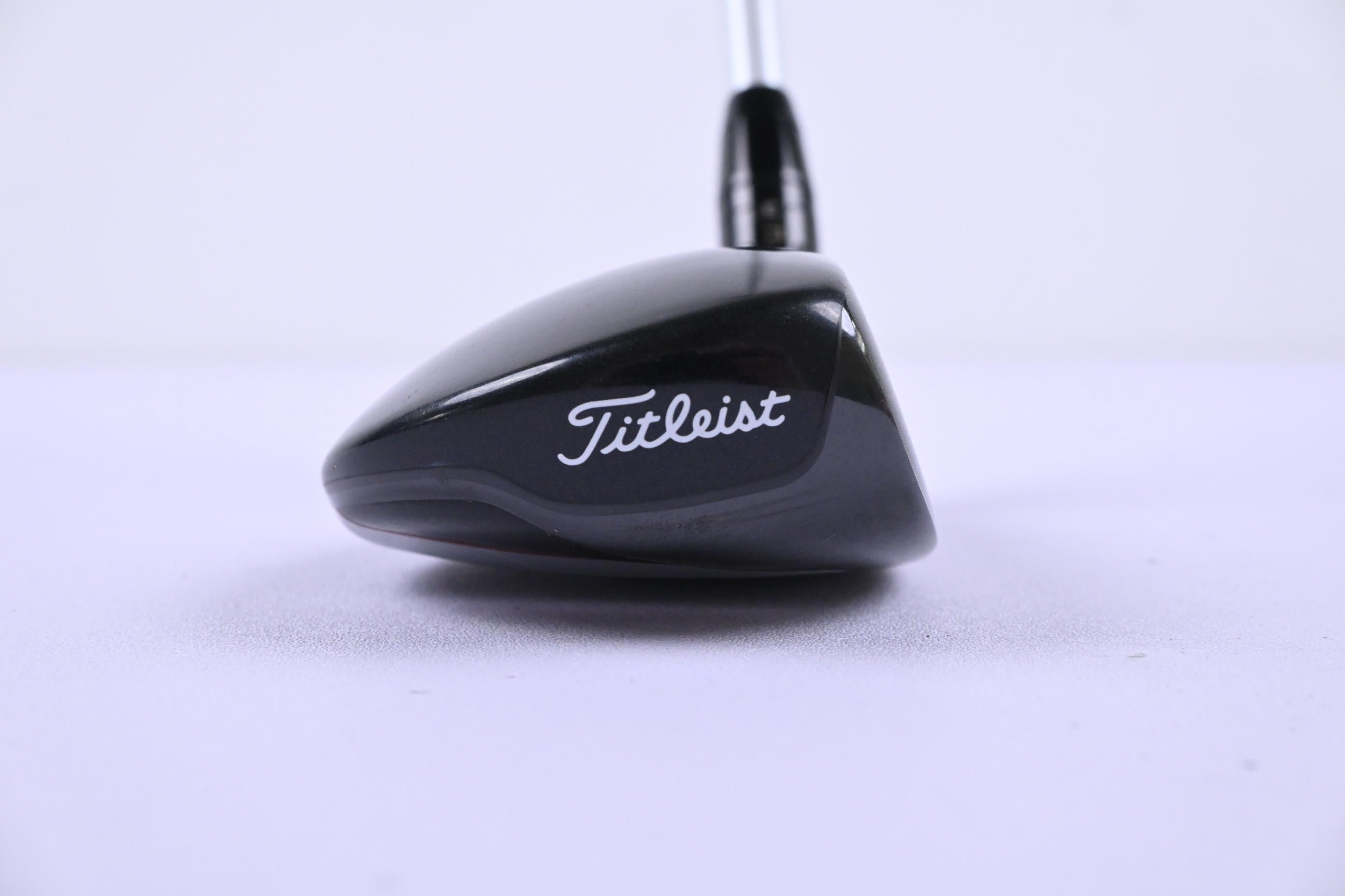 Titleist 913H #3 Hybrid / 19 Degree / Stiff Flex Aldila Rogue Silver 85 Shaft