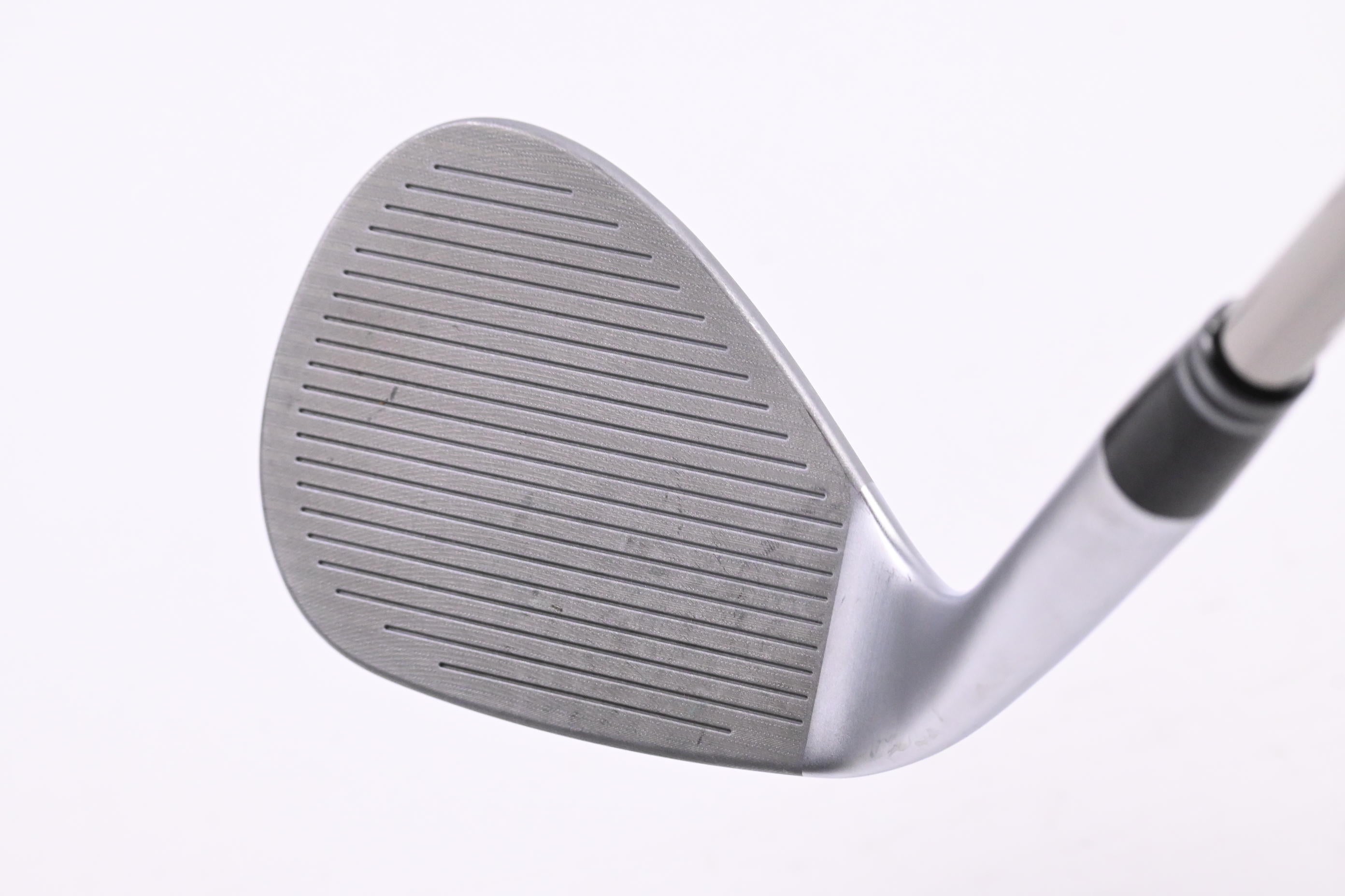 Cleveland CBZ Sand Wedge / 54 Degree / Regular Flex UST Recoil ES760 Shaft