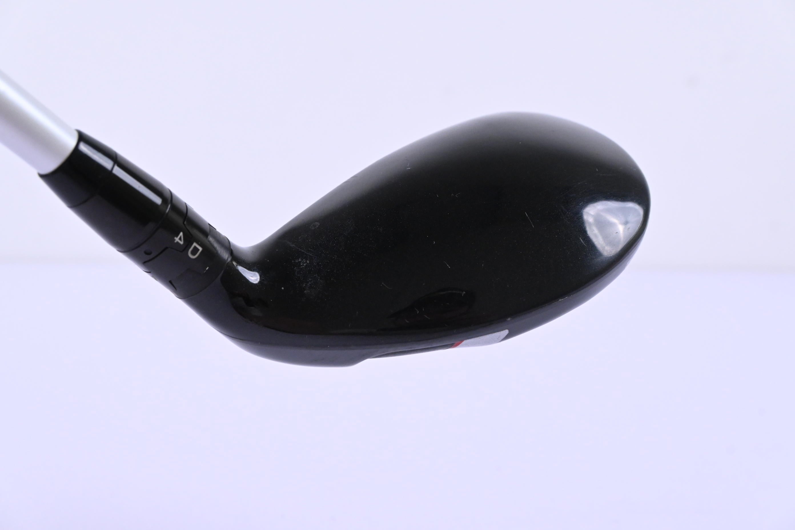 Titleist 913H #3 Hybrid / 19 Degree / Stiff Flex Aldila Rogue Silver 85 Shaft