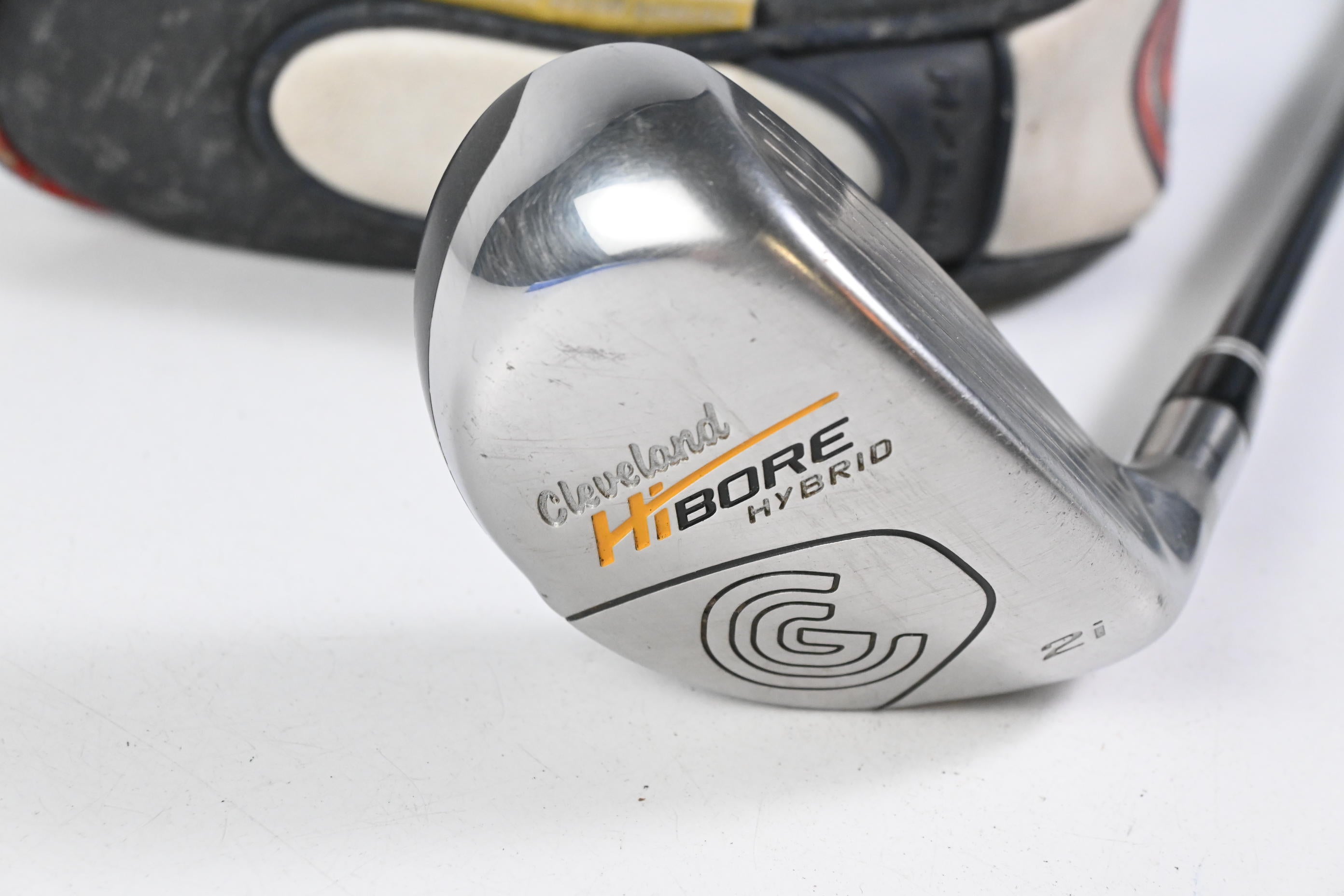 Cleveland HiBore #2 Hybrid / 19 Degree / Stiff Flex Cleveland 83 Shaft