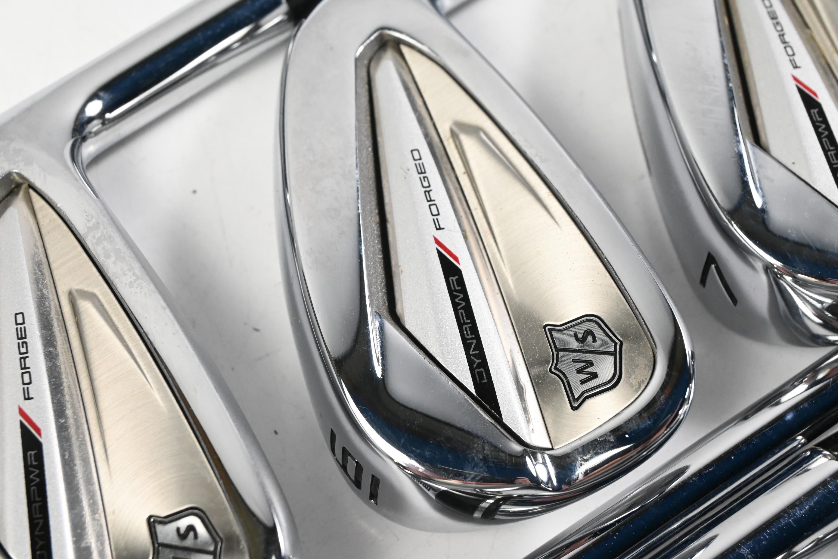 Wilson DYNAPWR Forged Irons / 5-PW+GW / Regular Flex KBS Tour Lite Shafts