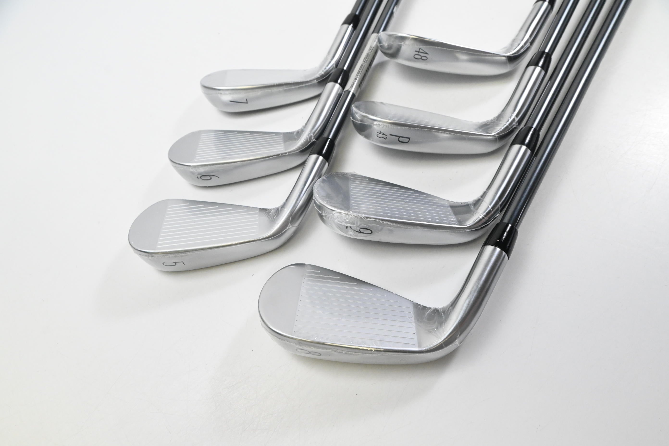 Titleist T350 2025 Irons / 5-PW+GW / Regular Flex MMT 65 Shafts
