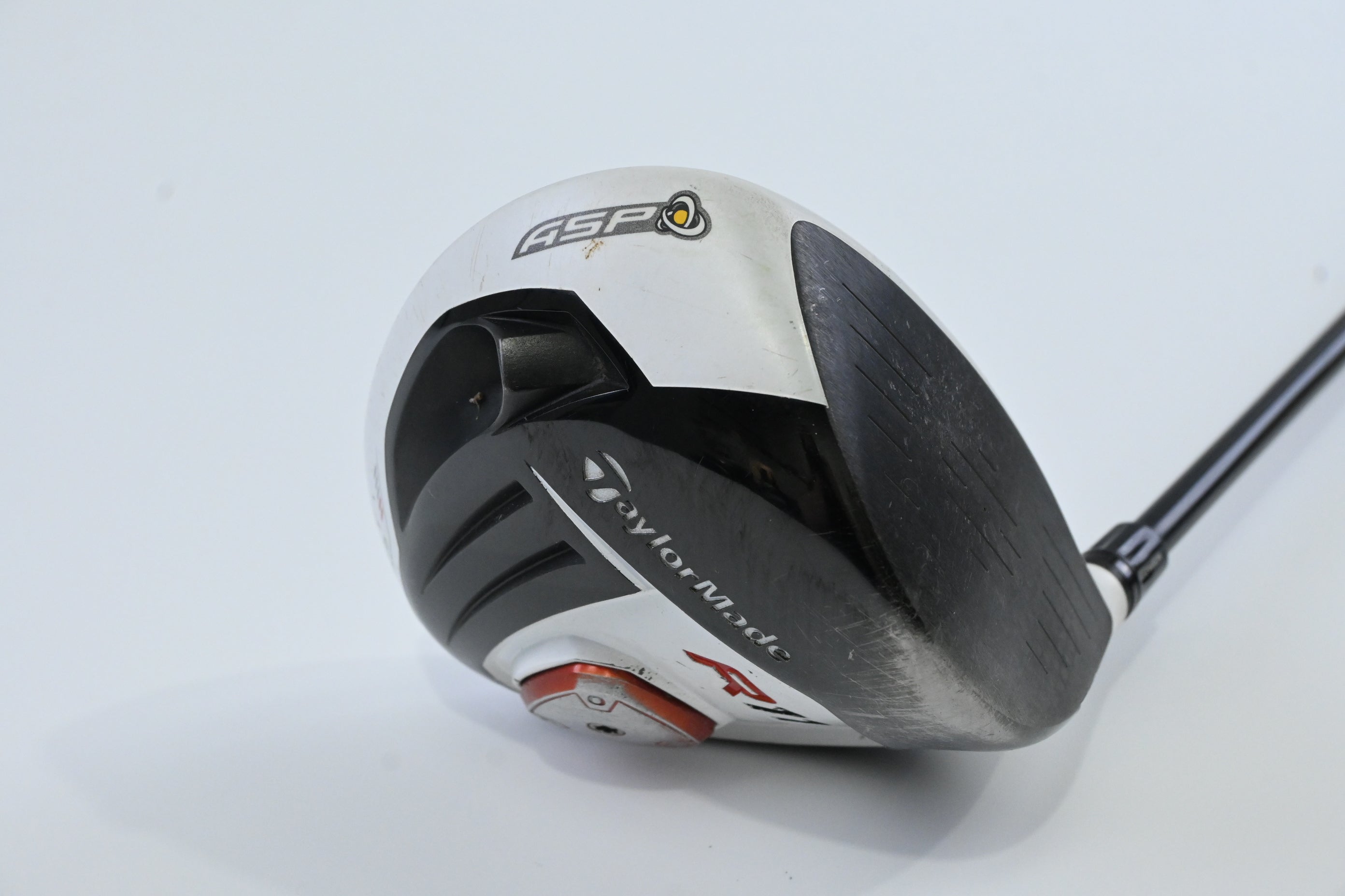 Taylormade R11 Driver / 10.5 Degree / Stiff Flex Fujikura Blur 60 Shaft