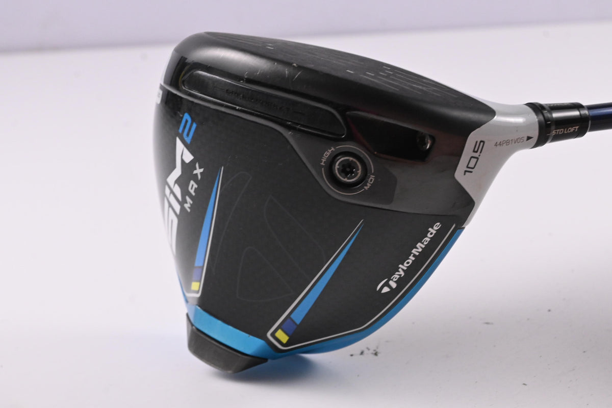 Taylormade SIM2 Max Driver / 10.5 Degree / Regular Flex Ventus Blue 5 Shaft