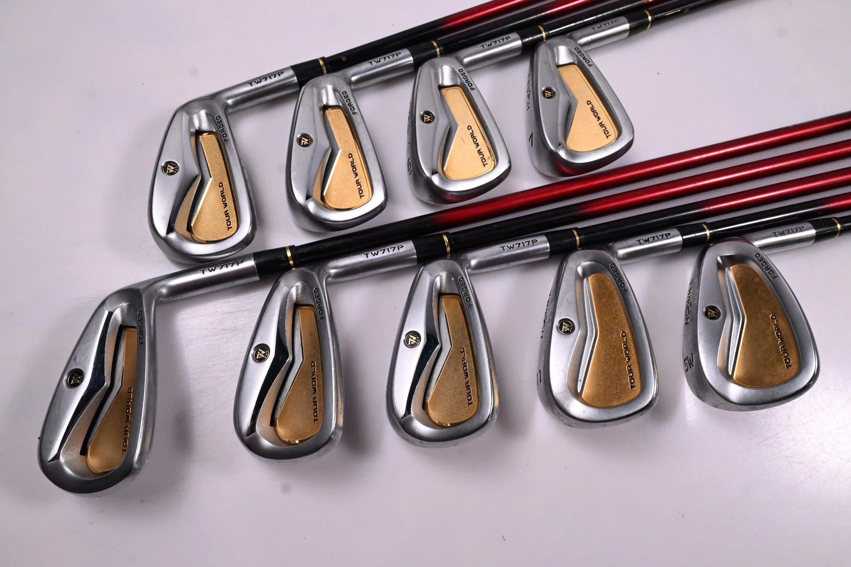 Honma TW717 P Irons / 4-PW+GW+SW / Stiff Flex ARMRQ 8 Shafts