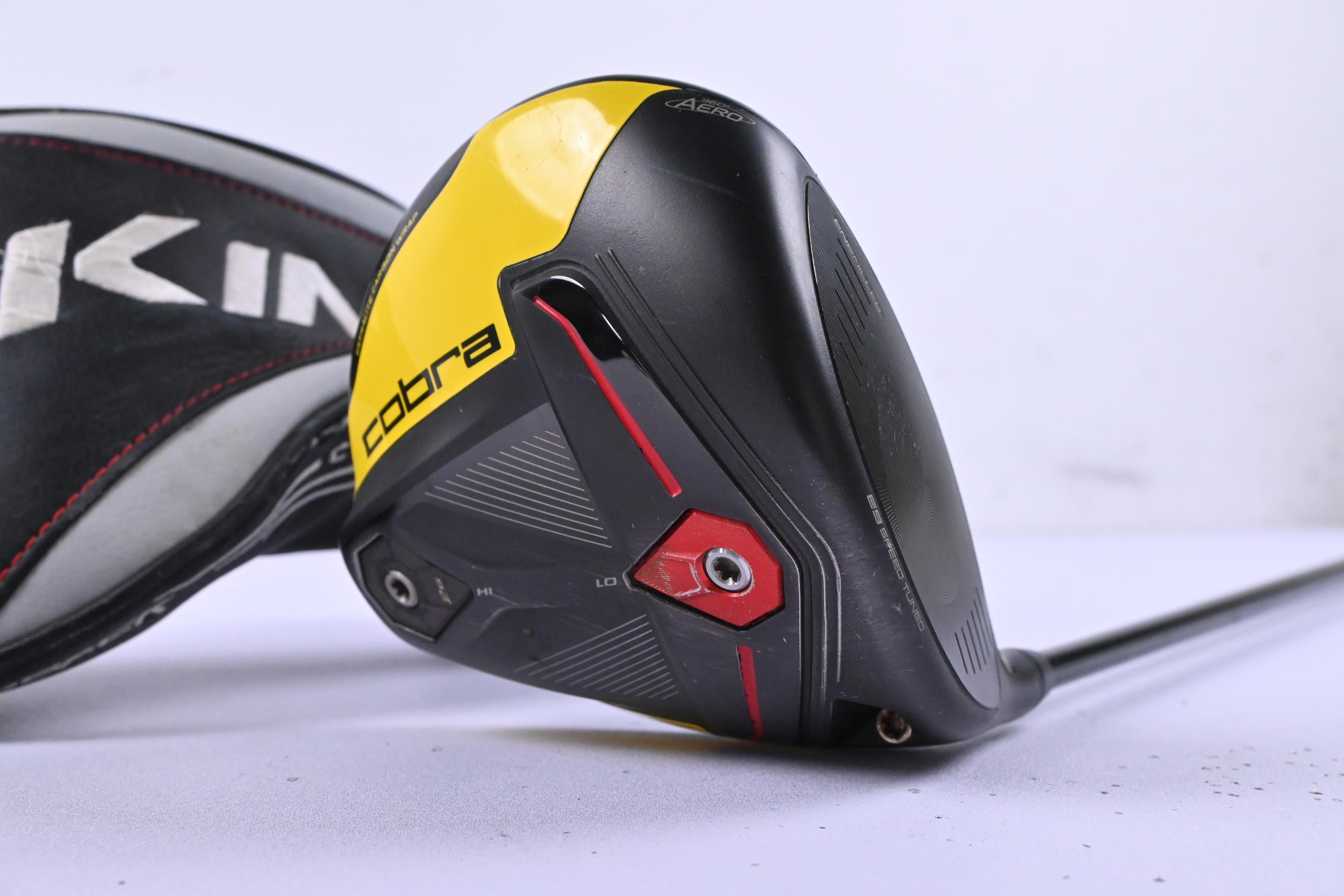 Cobra King F9 Driver / 10.5 Degree / Regular Flex Fujikura Atmos Blue 6 Shaft