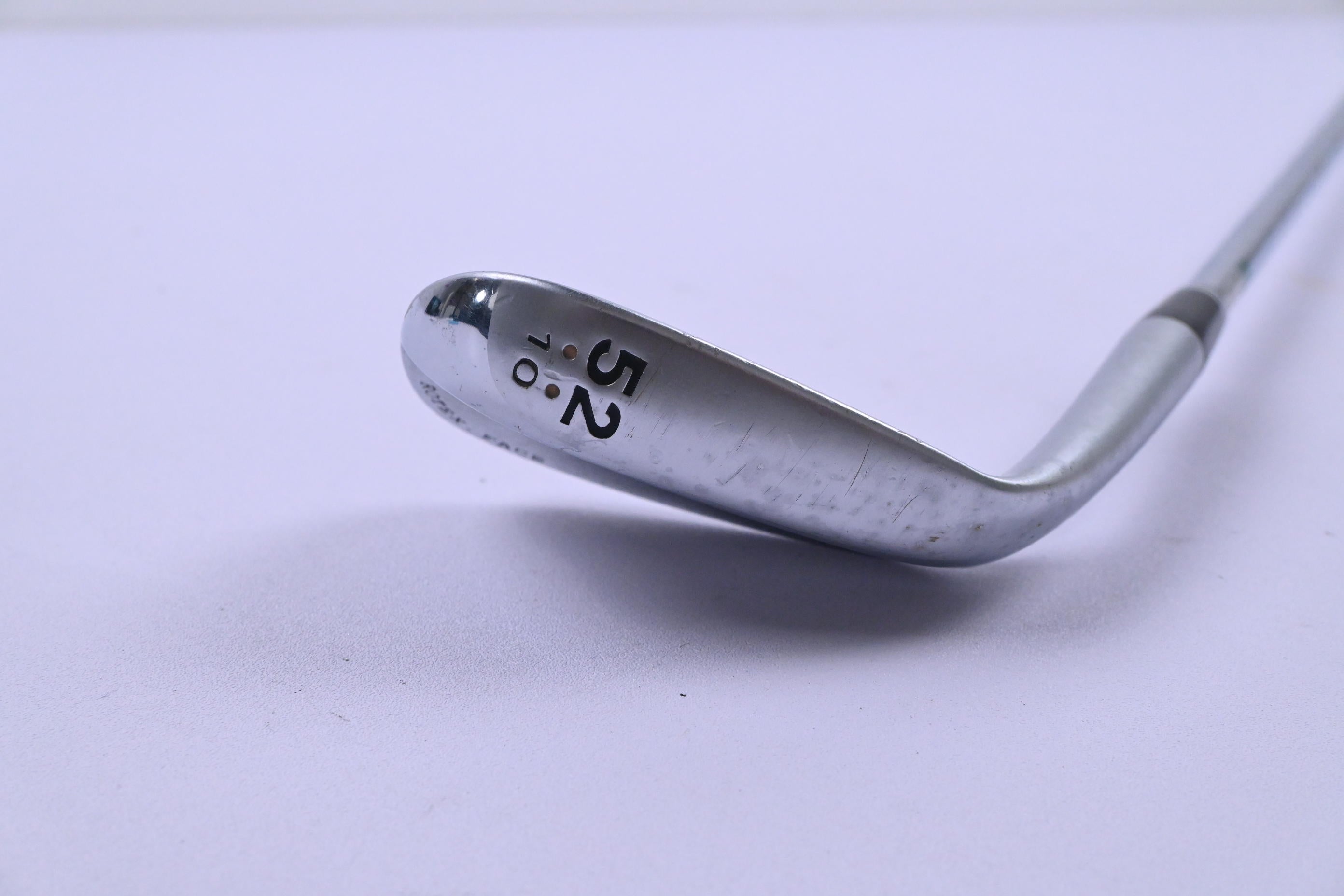 Cleveland 588 RTX Gap Wedge / 52 Degree / Wedge Flex Dynamic Gold Shaft