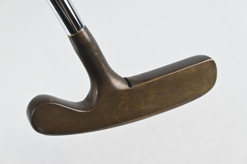 Acushnet Bullseye Putter / 36 Inch