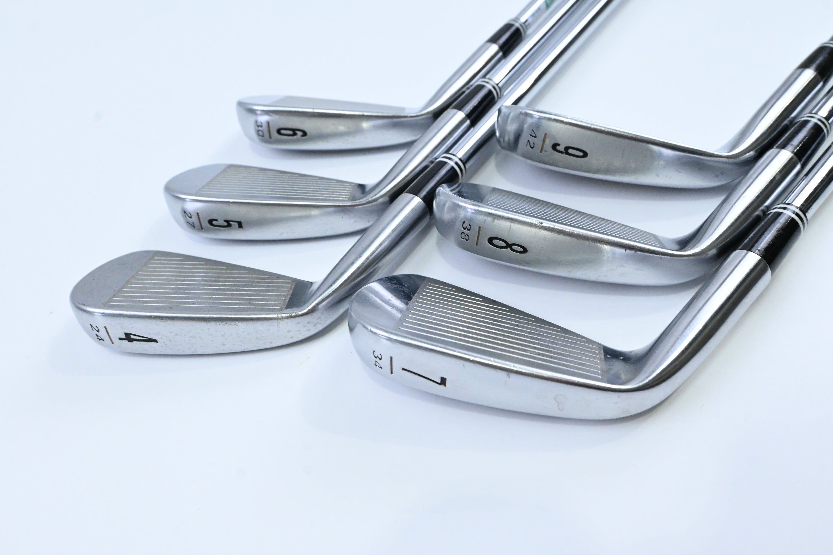 Cleveland CG16 Tour Irons / 4-9 / Regular Flex Steel Shafts