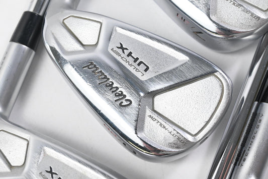 Cleveland Launcher UHX Irons / 5-PW+GW / Regular Flex Dynamic Gold DST 98 Shafts