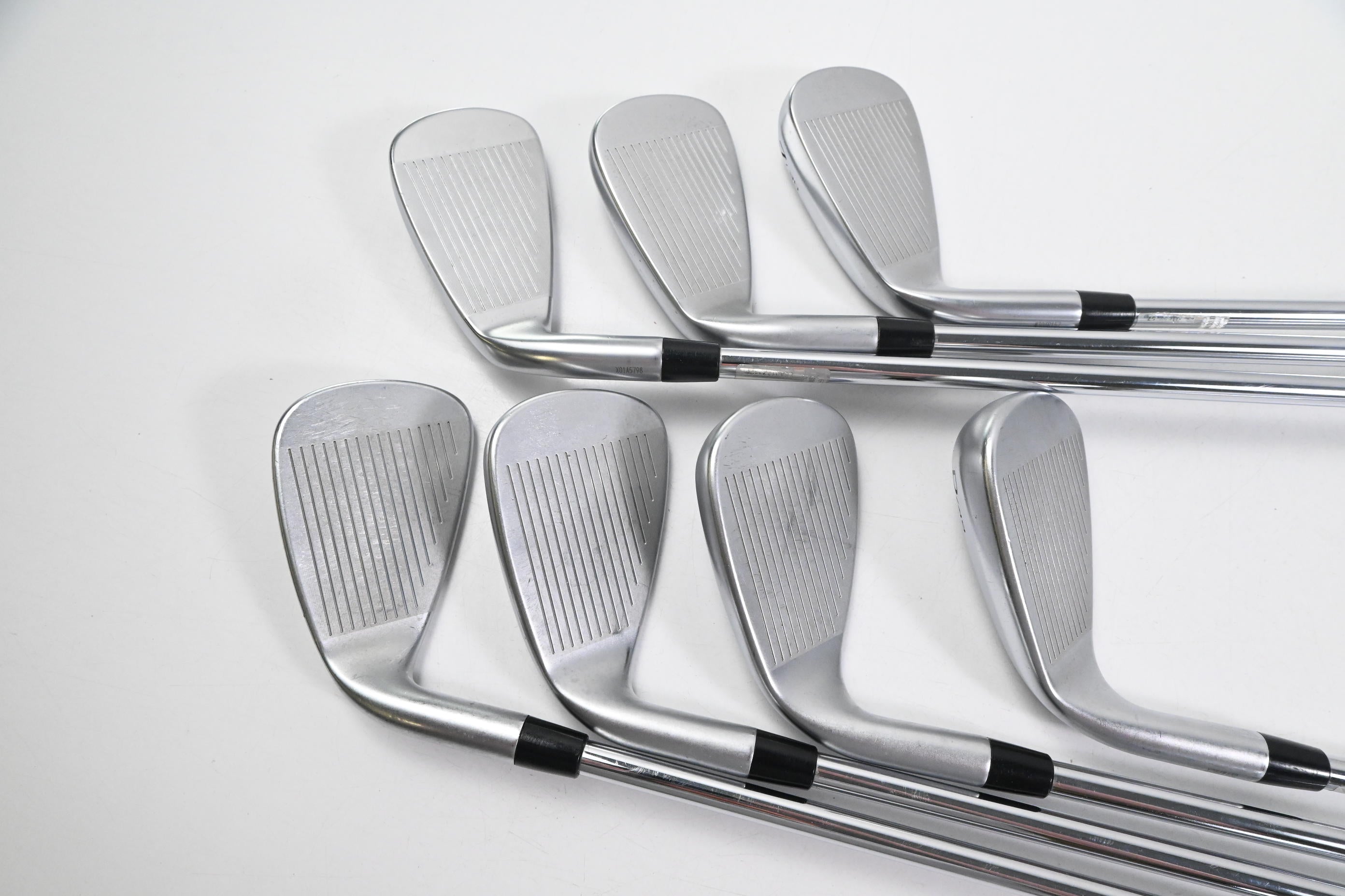 Cleveland Launcher UHX Irons / 5-PW+GW / Regular Flex Dynamic Gold DST 98 Shafts