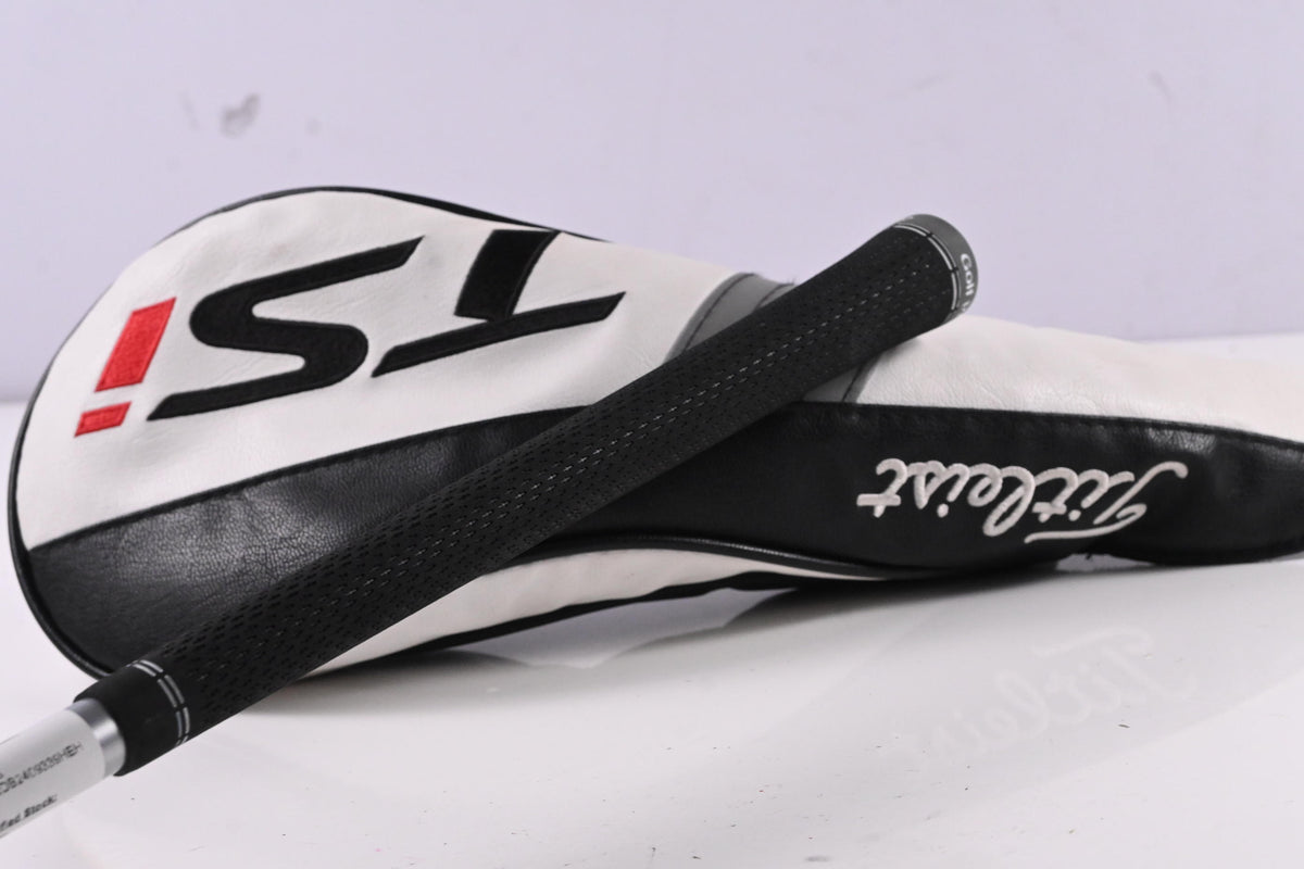 Titleist TSi3 Driver / 9 Degree / Regular Flex Fujikura Air Speeder 40 Shaft